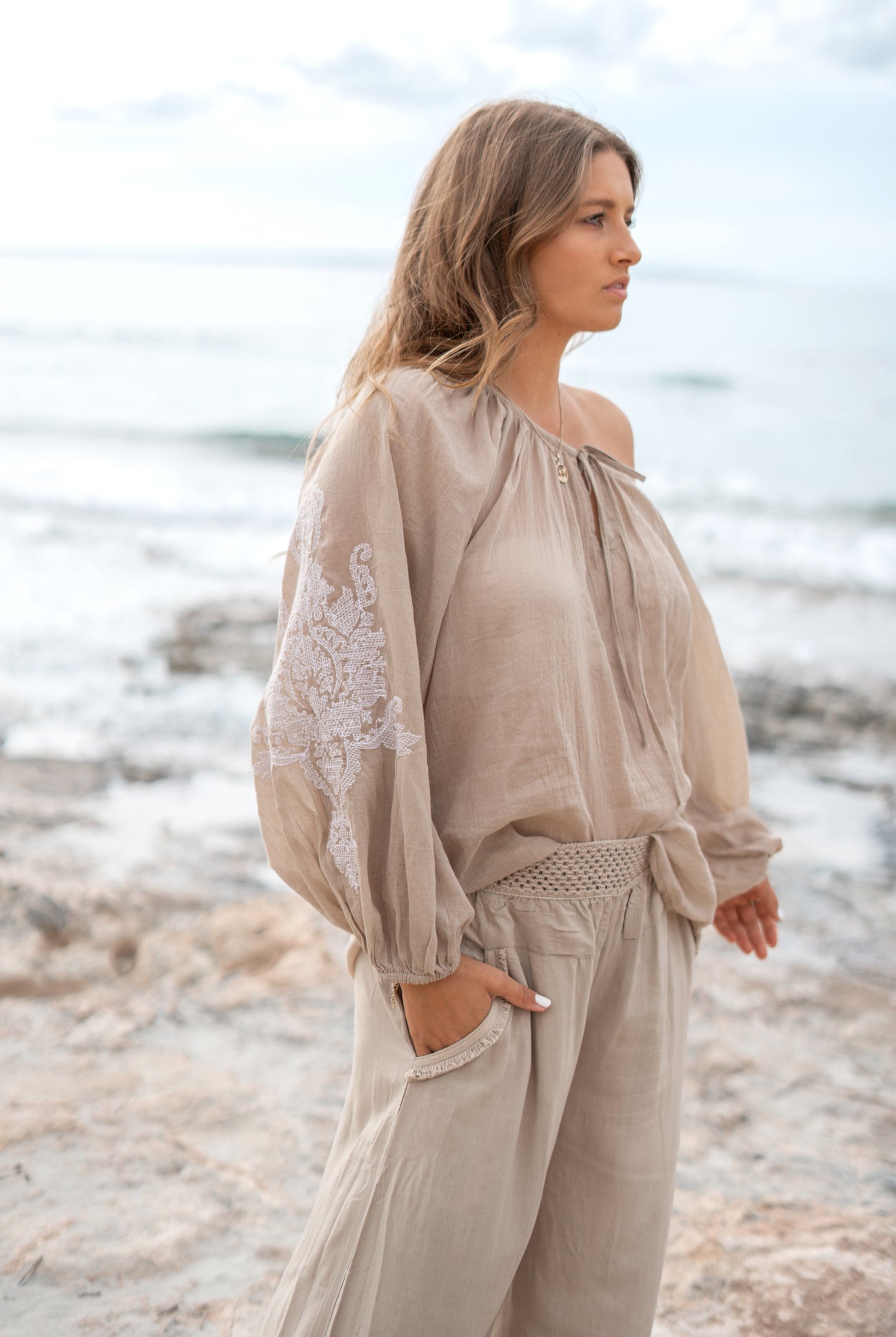 Bohemian blouse in light taupe van ibzmode, Brands of Ibiza