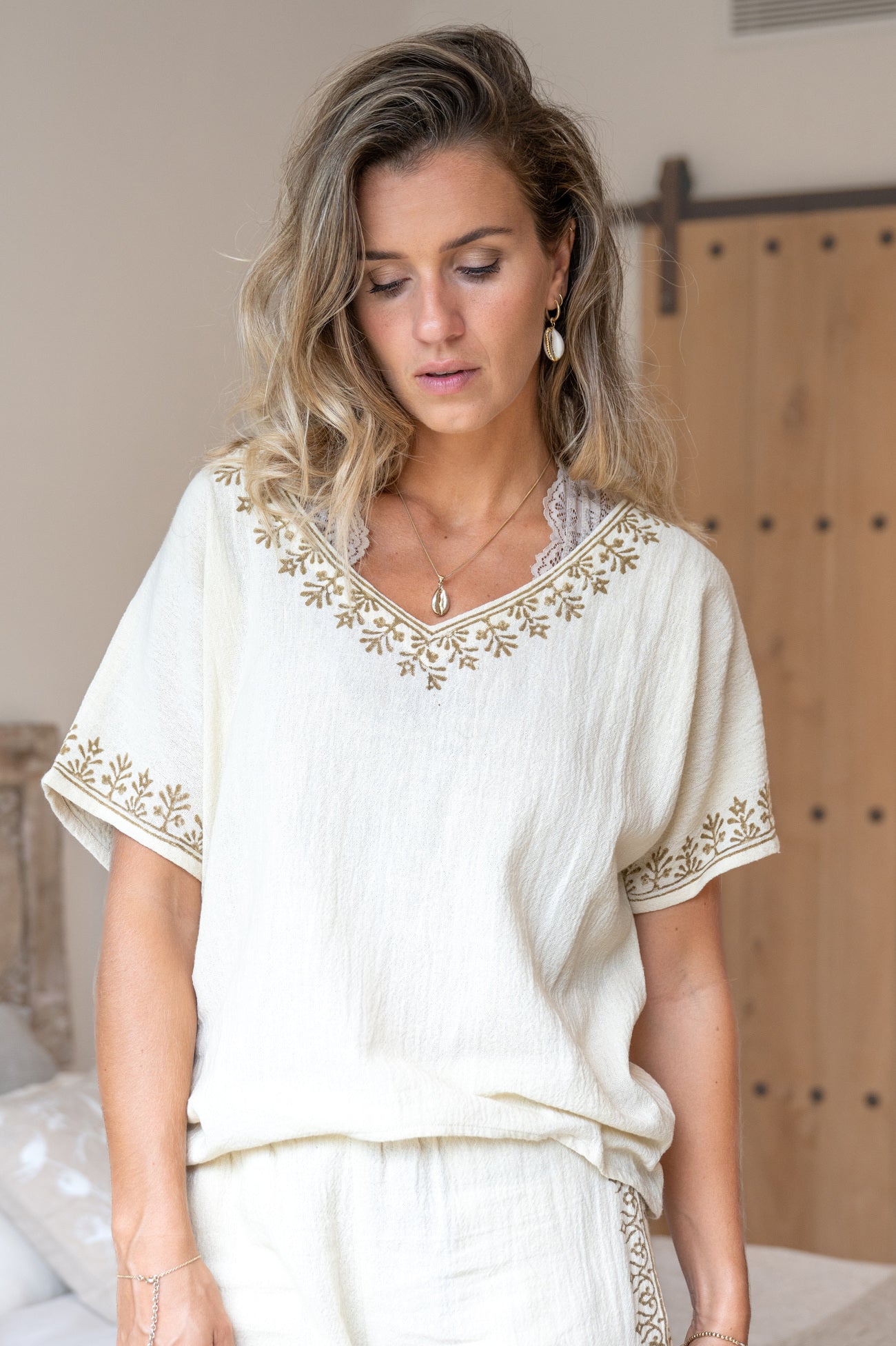 Bohemian top in ecru van ibzmode, Brands of Ibiza