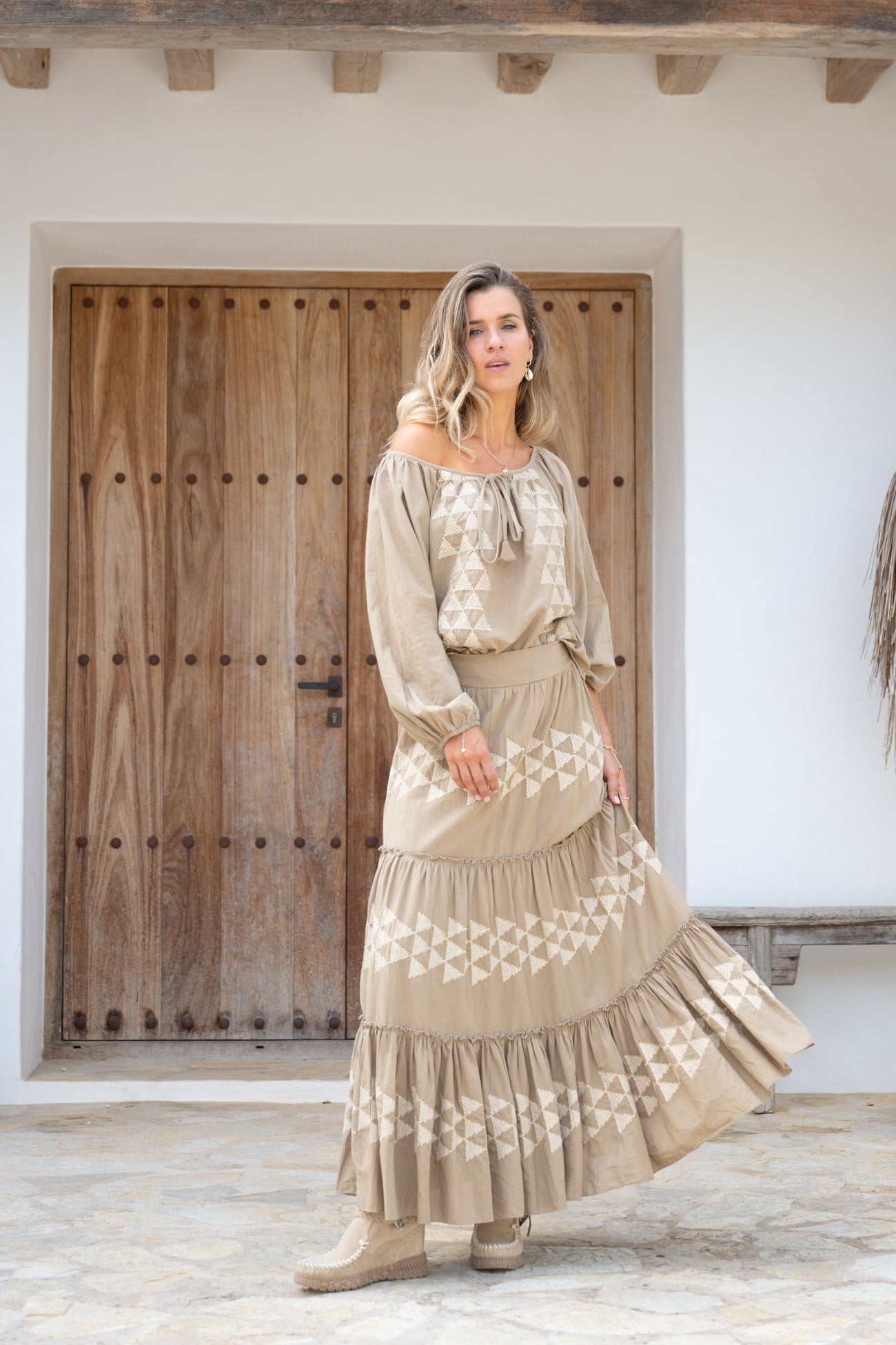 Bohemian blouse in taupe van ibzmode, Brands of Ibiza