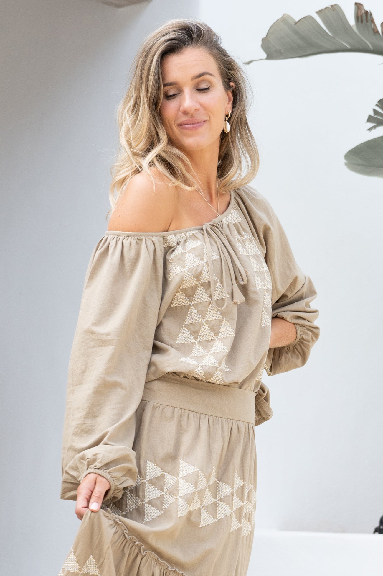 Bohemian blouse in taupe van ibzmode, Brands of Ibiza