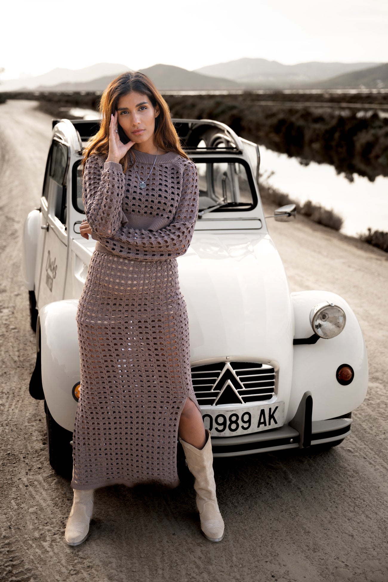 Bohemian top in dark taupe van MOOST Wanted, Brands of Ibiza