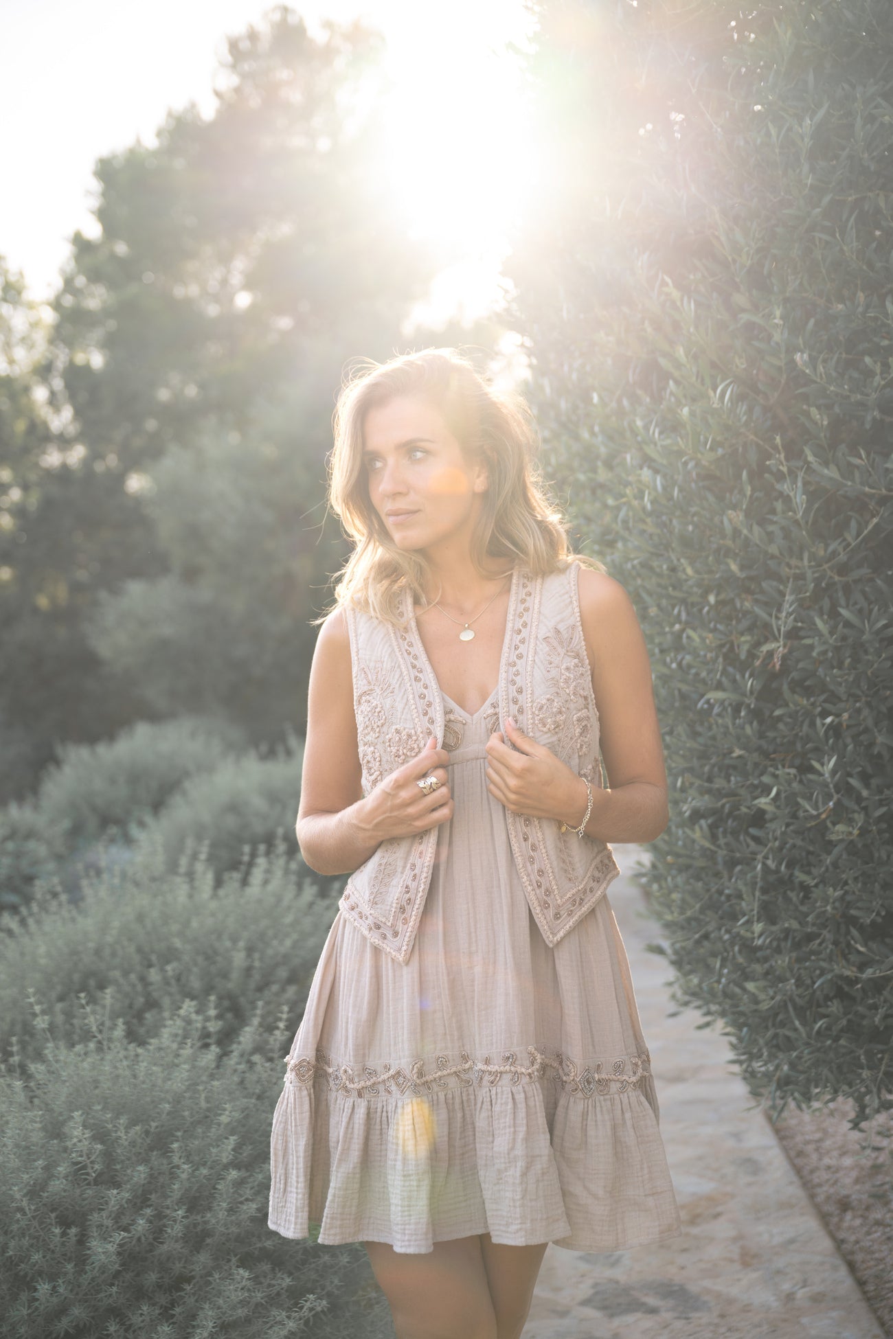 Bohemian jurk in light taupe van ibzmode, Brands of Ibiza