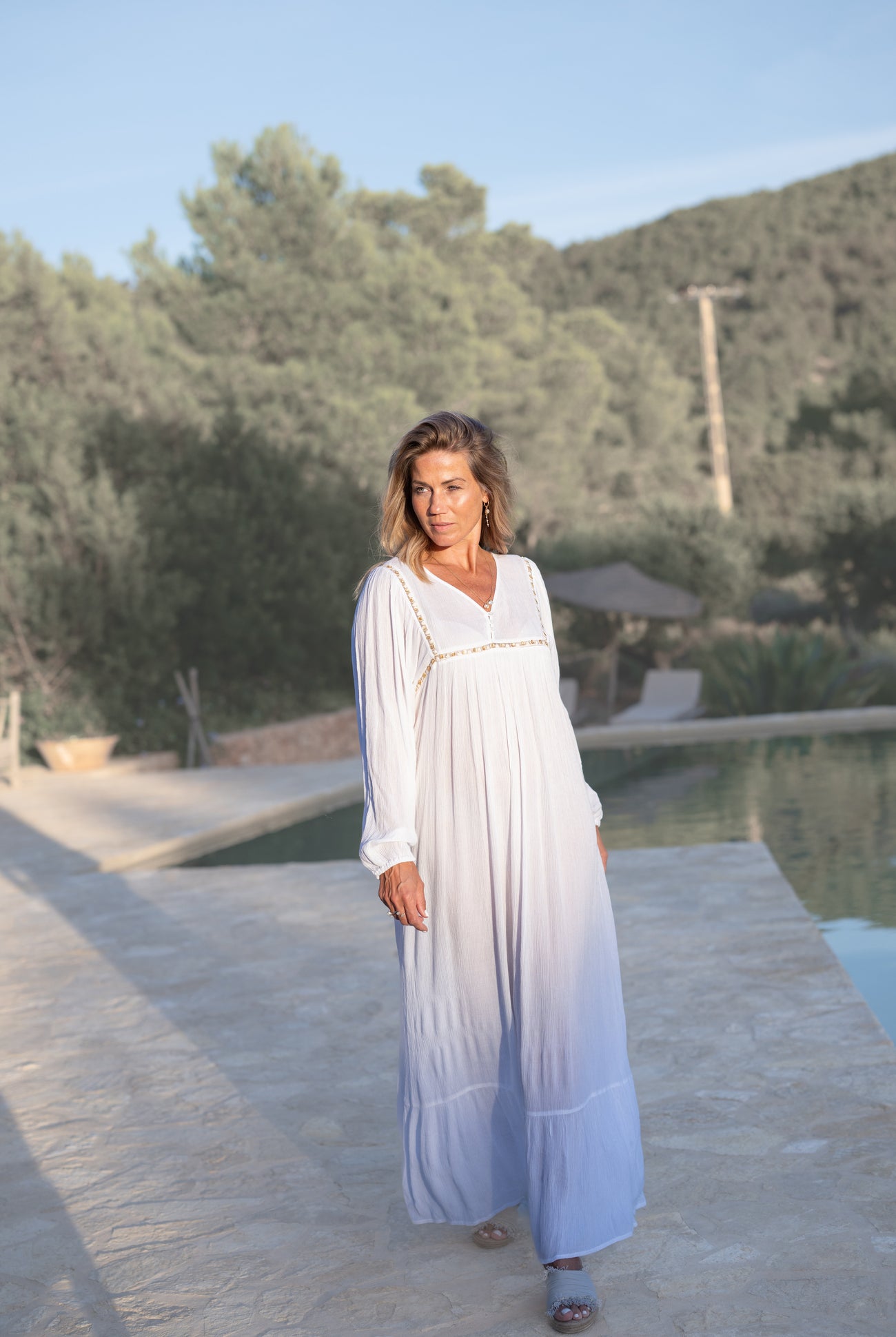 Bohemian jurk in white van ibzmode, Brands of Ibiza
