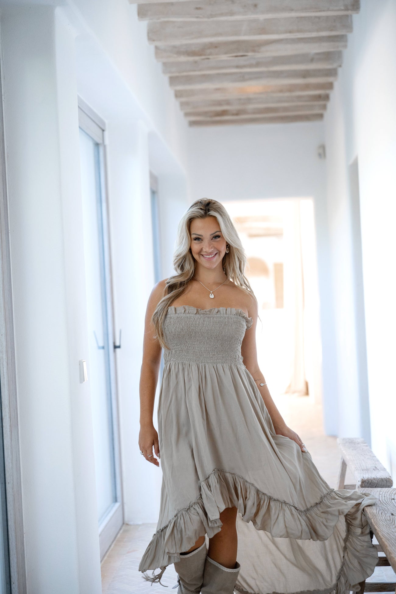 Bohemian jurk in taupe van ibzmode, Brands of Ibiza