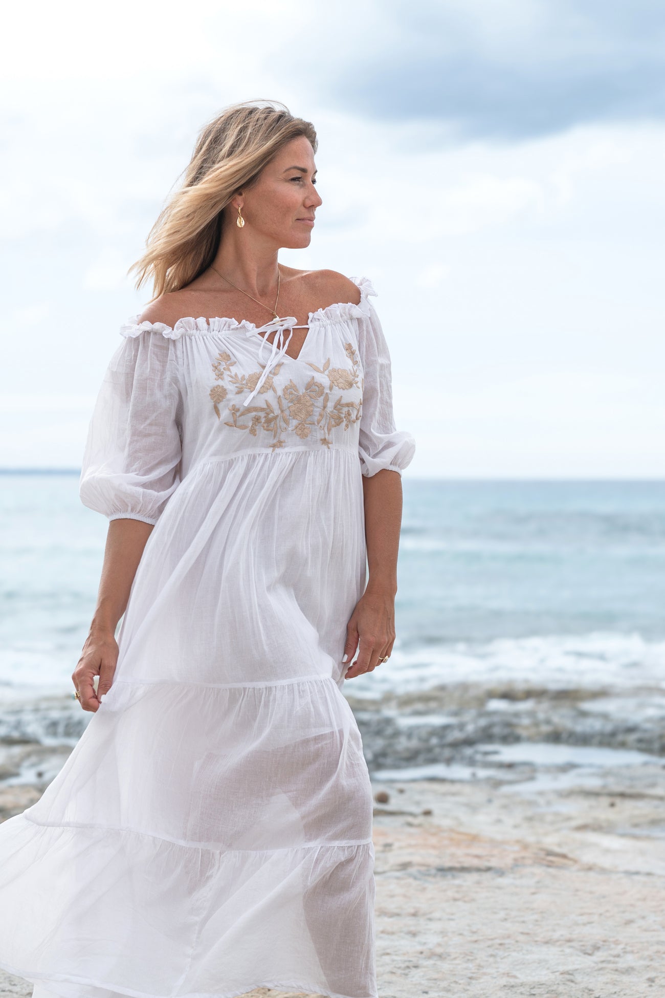 Bohemian jurk in white van ibzmode, Brands of Ibiza