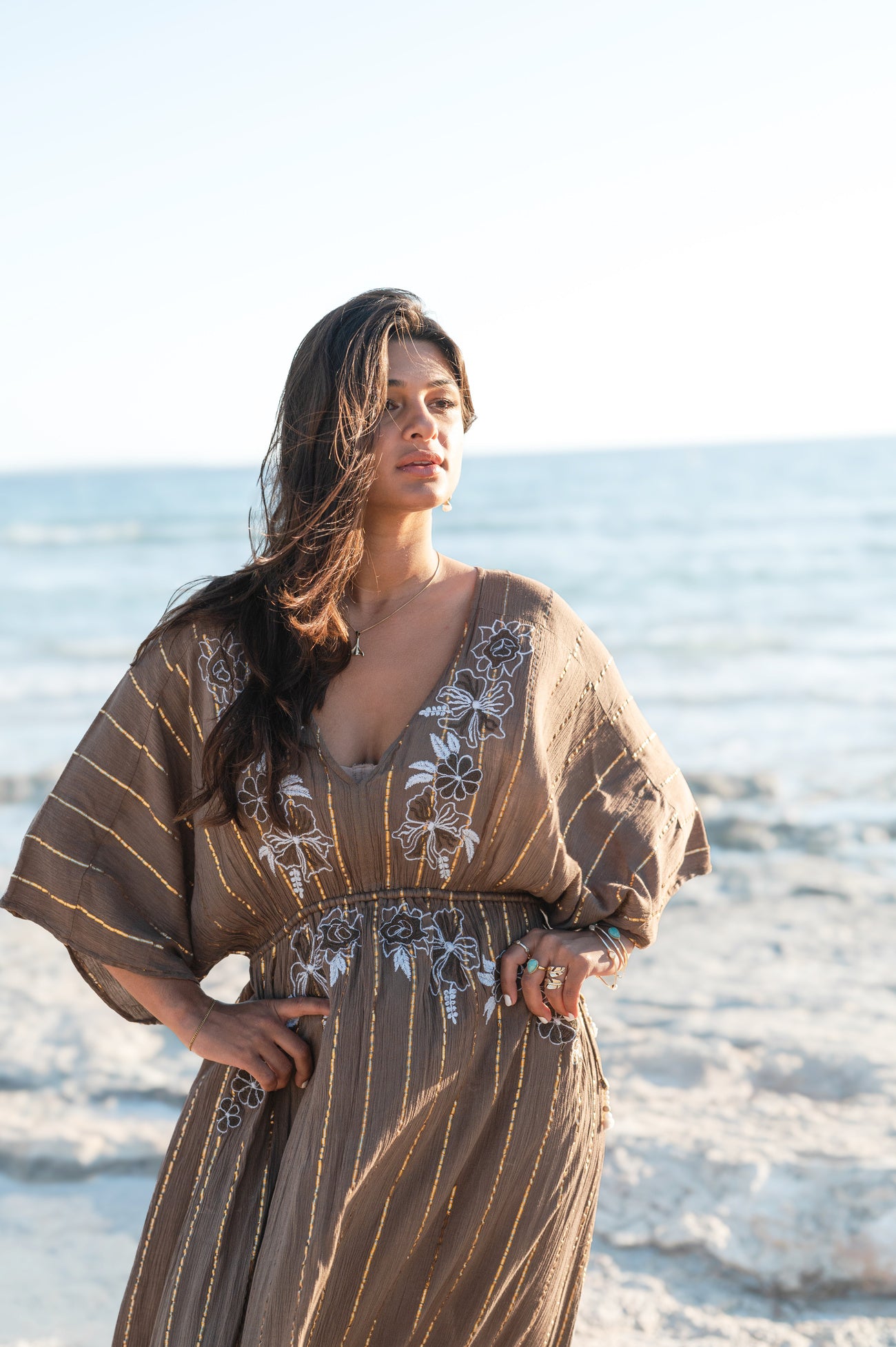 Bohemian jurk in taupe van ibzmode, Brands of Ibiza