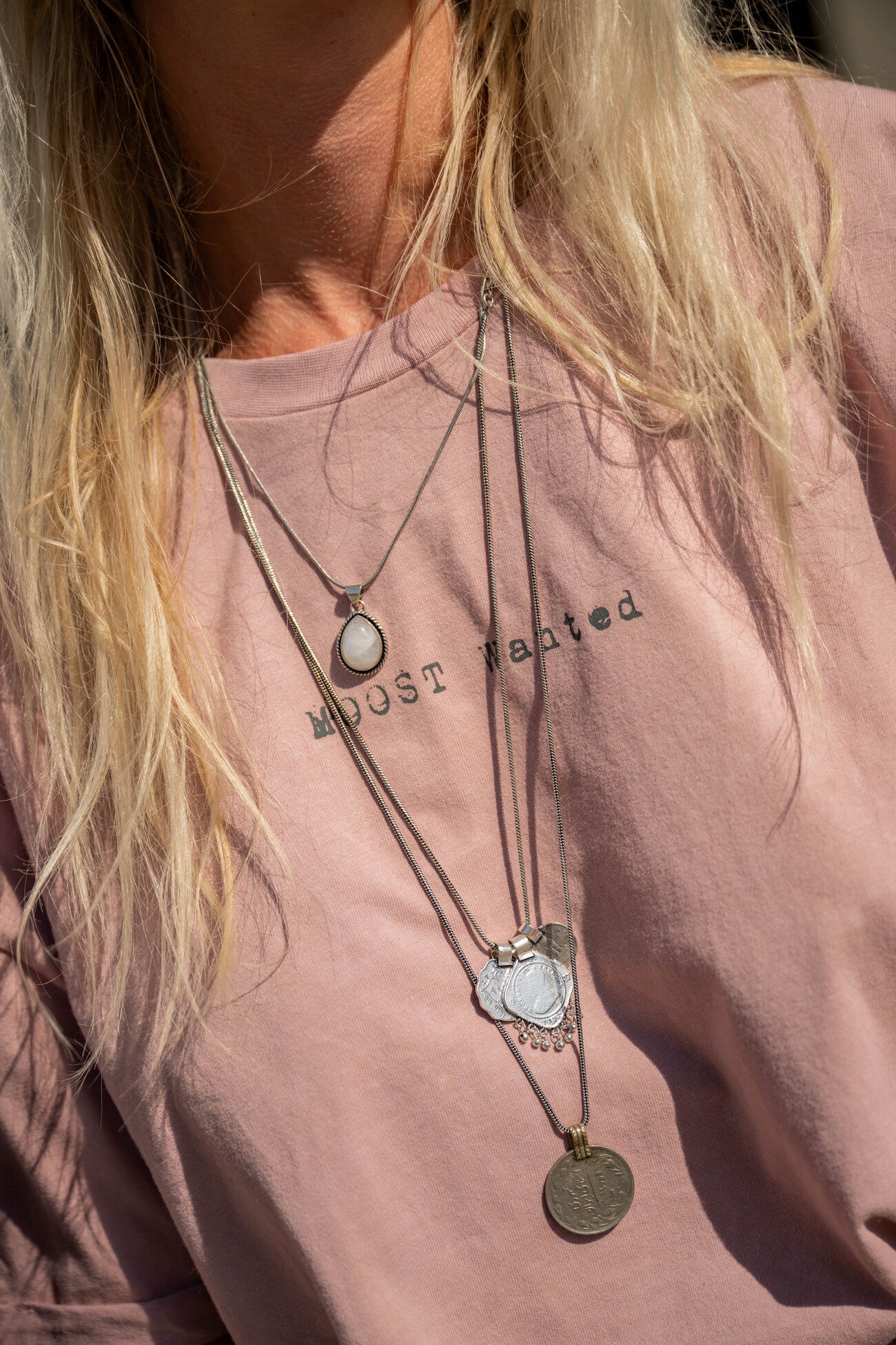 Ibizamode Moost Wanted Blake Artwork T-shirt dusty pink with USA tour back print