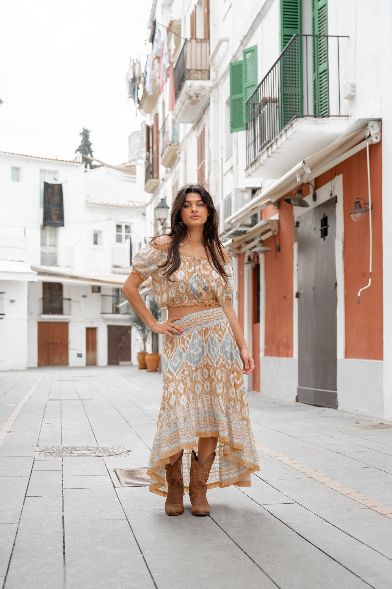 Bohemian rok in camel van ibzmode, Brands of Ibiza