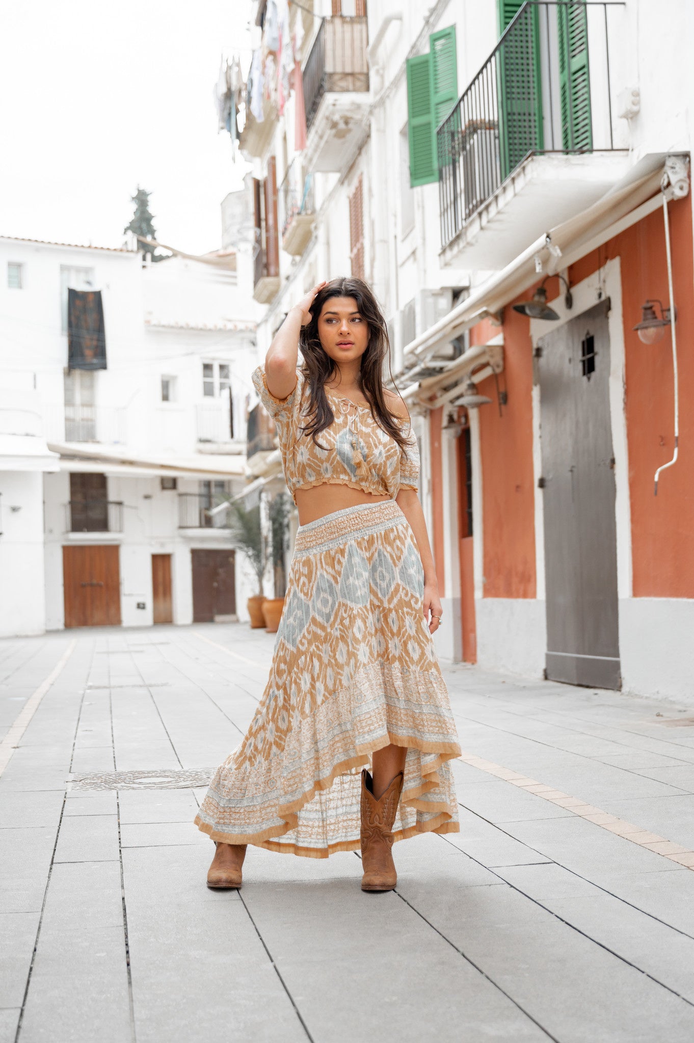 Bohemian rok in camel van ibzmode, Brands of Ibiza