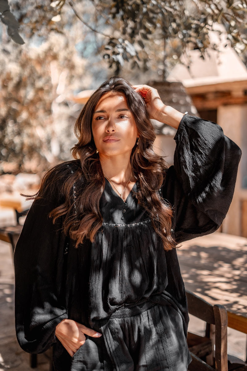 Bohemian blouse in black van ibzmode, Brands of Ibiza