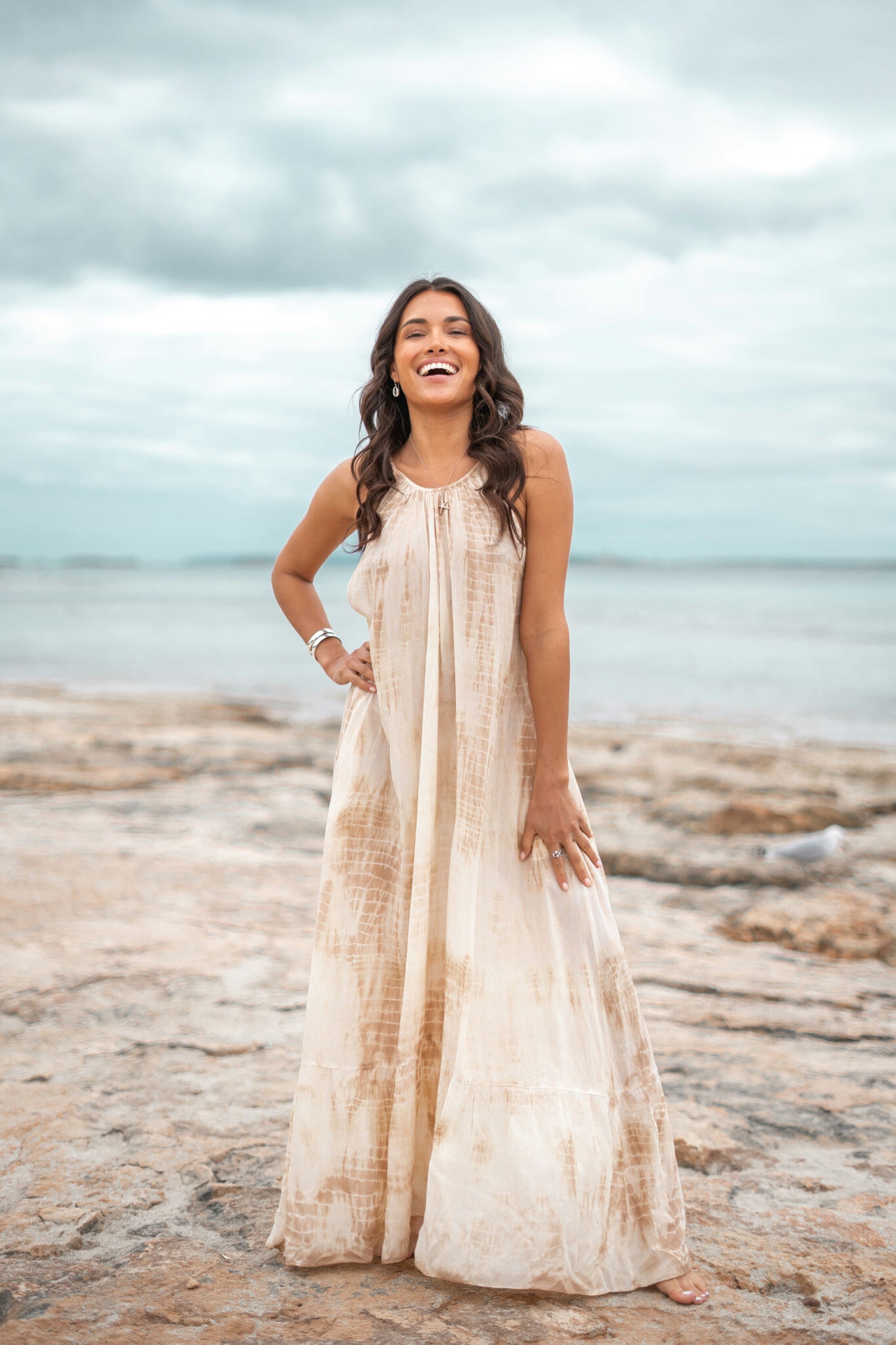 Bohemian jurk in tie dye taupe van ibzmode, Brands of Ibiza