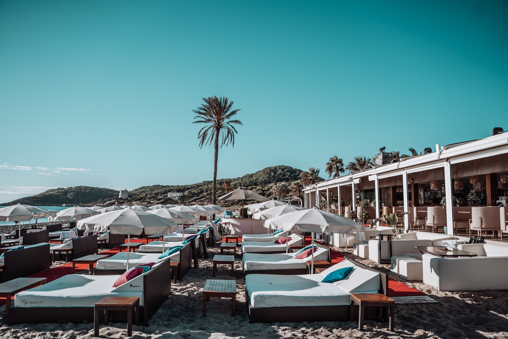 Beach clubbing in winter