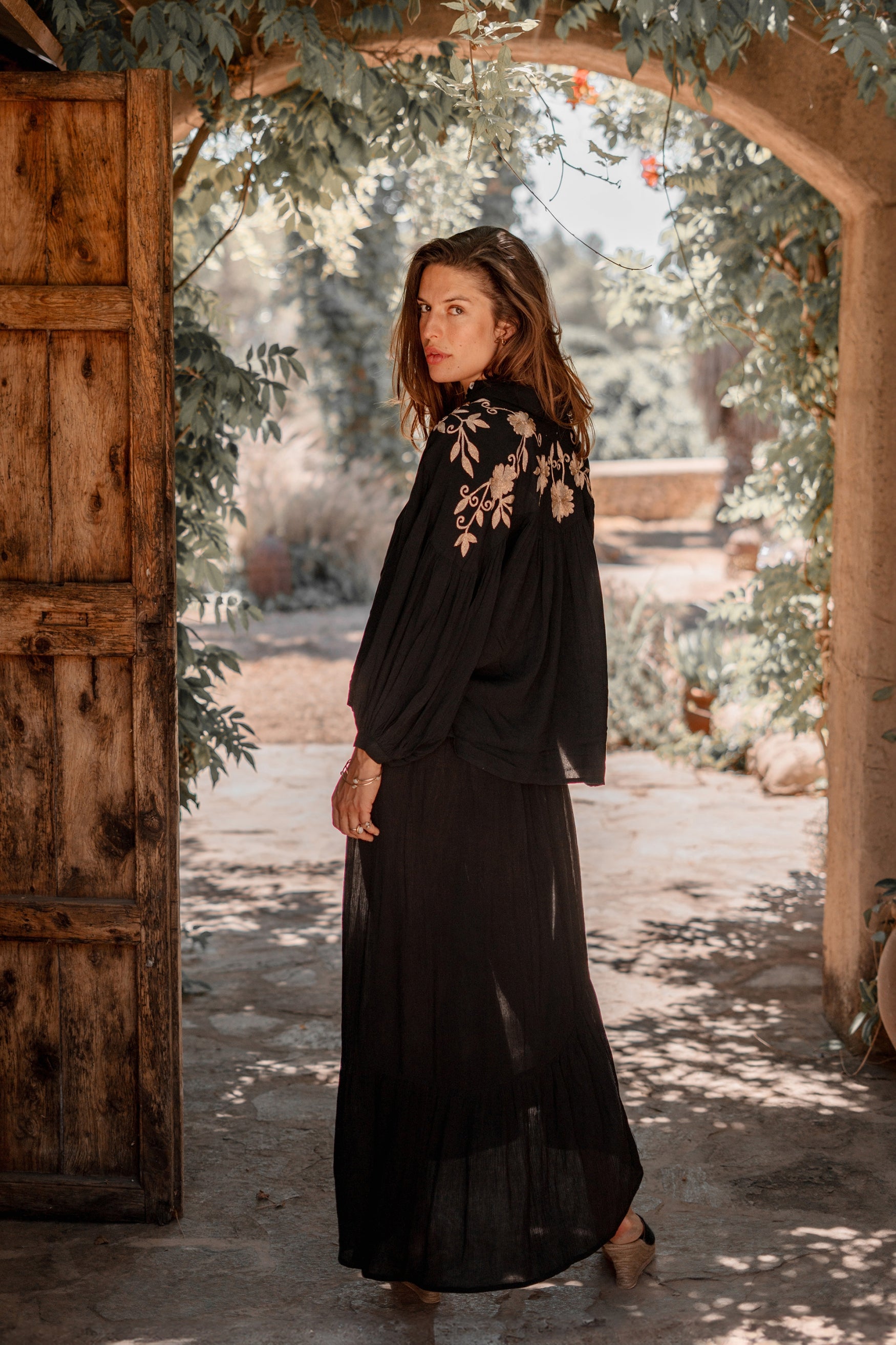 Bohemian blouse in black van ibzmode, Brands of Ibiza