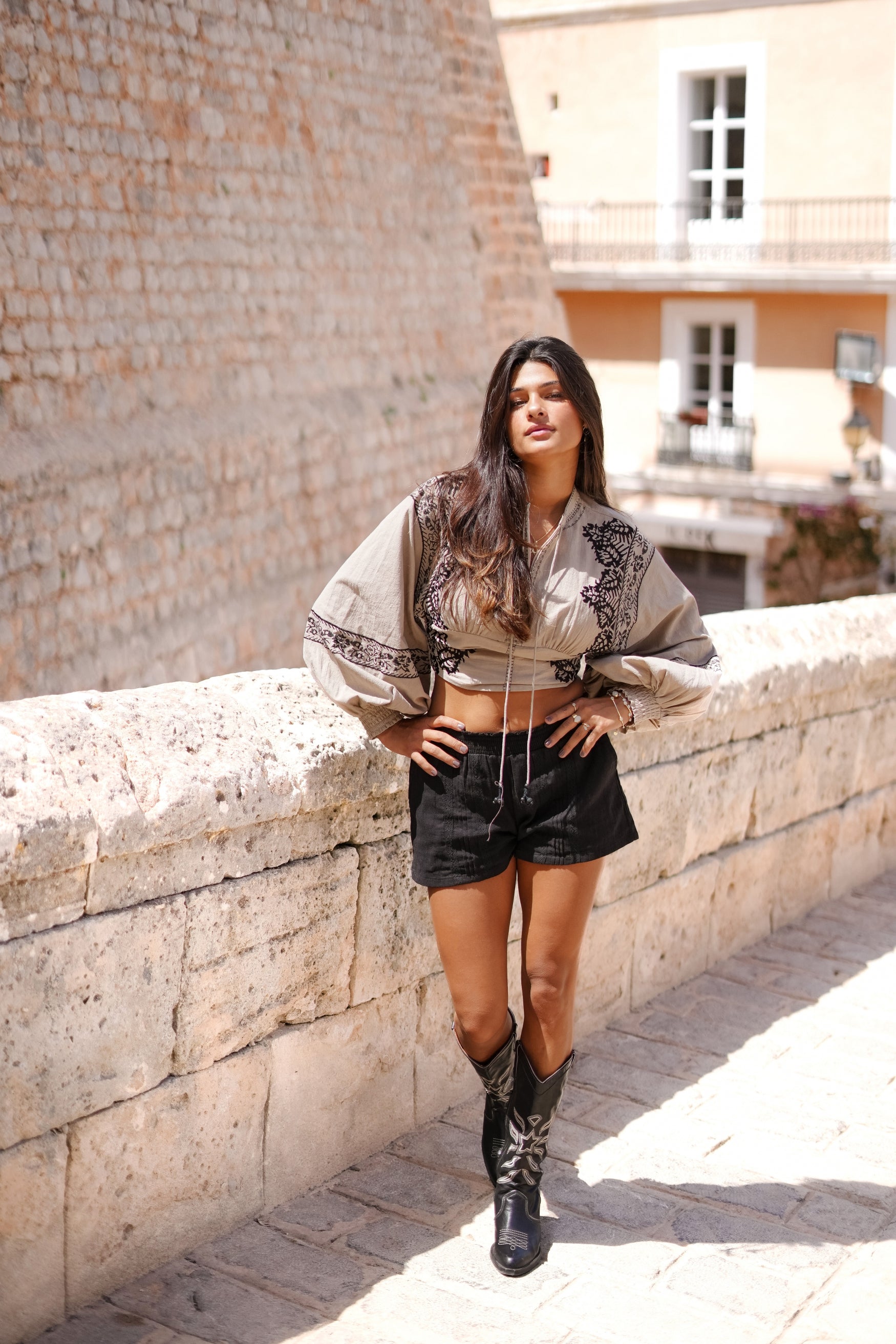 Bohemian top in light taupe van ibzmode, Brands of Ibiza