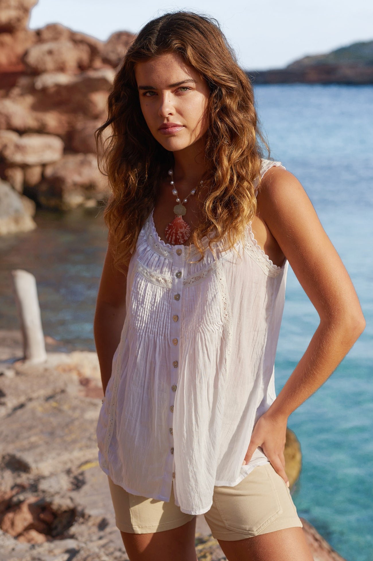 Blusa bohemia en color blanco de Isla Ibiza, Brands of Ibiza