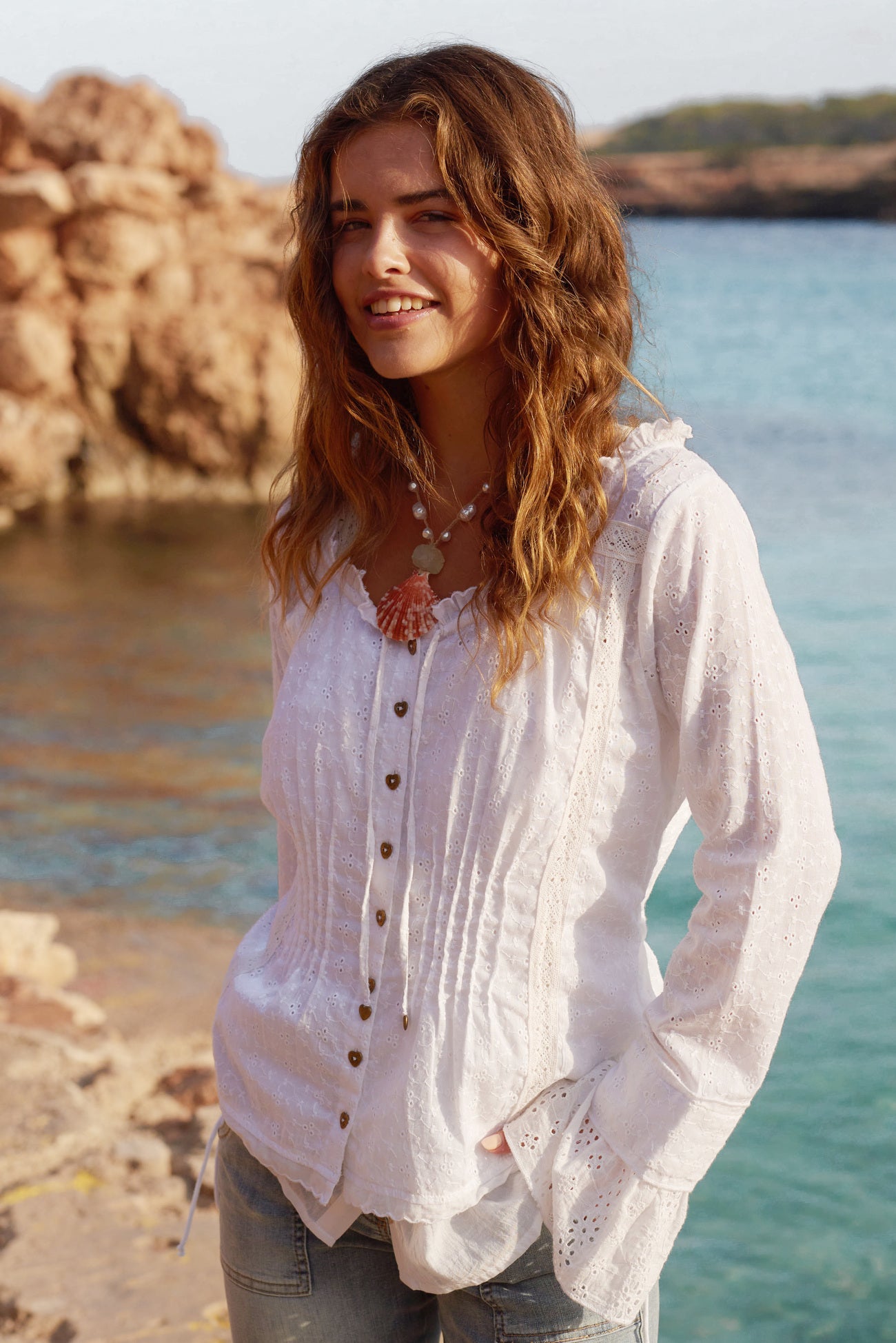 Bohemian blouse in white van Isla Ibiza, Brands of Ibiza