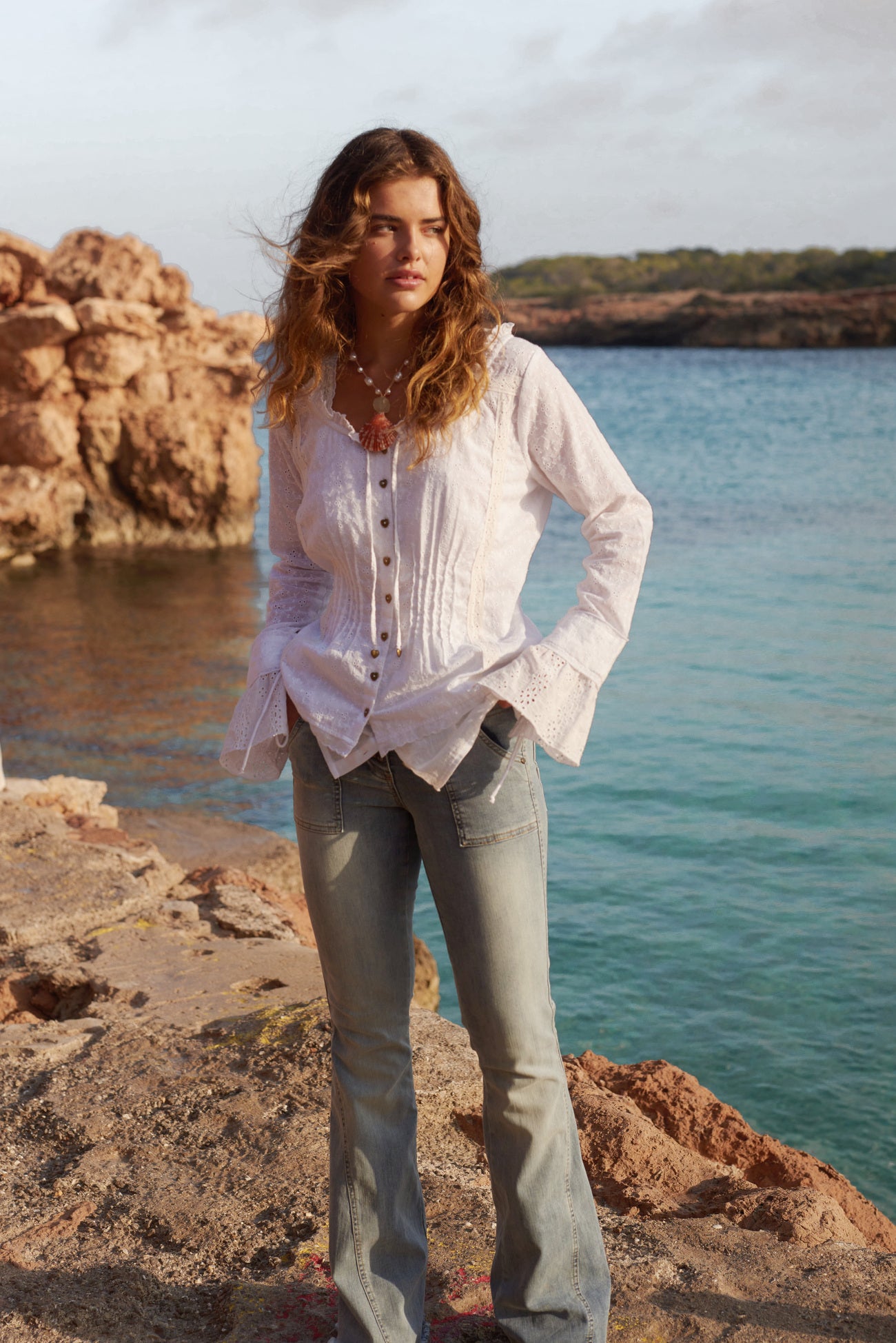 Bohemian blouse in white van Isla Ibiza, Brands of Ibiza