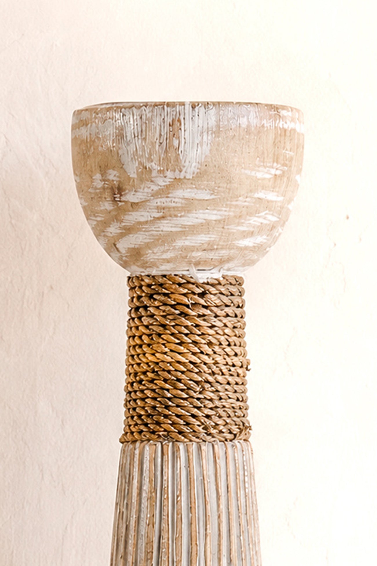 Ibzhome Boho Candlestick Natural houten kandelaar voor Ibiza interieur
