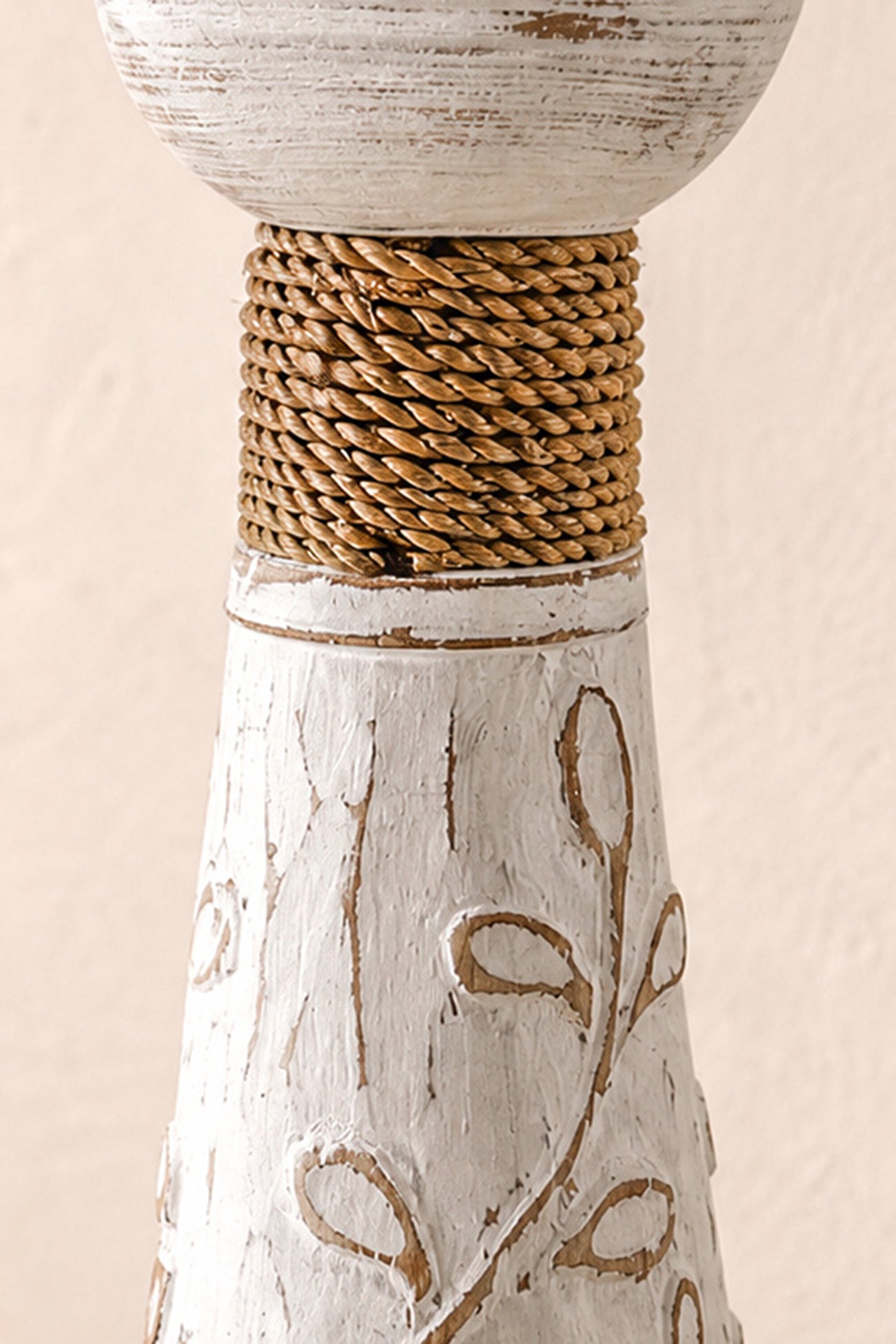Ibizamode Leaves Candlestick White houten kandelaar met bohemian details