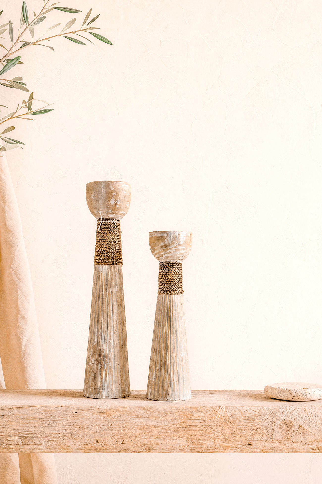 Ibzhome Boho Candlestick Natural houten kandelaar voor Ibiza interieur