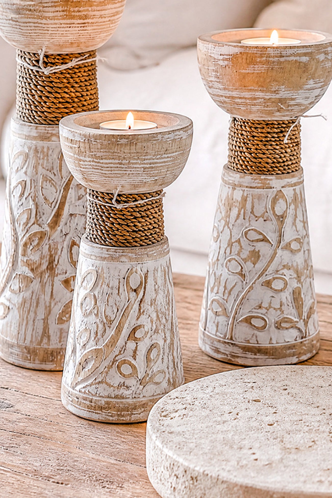 Ibzhome Leaves Candlestick Natural houten kandelaar met carved bohemian details