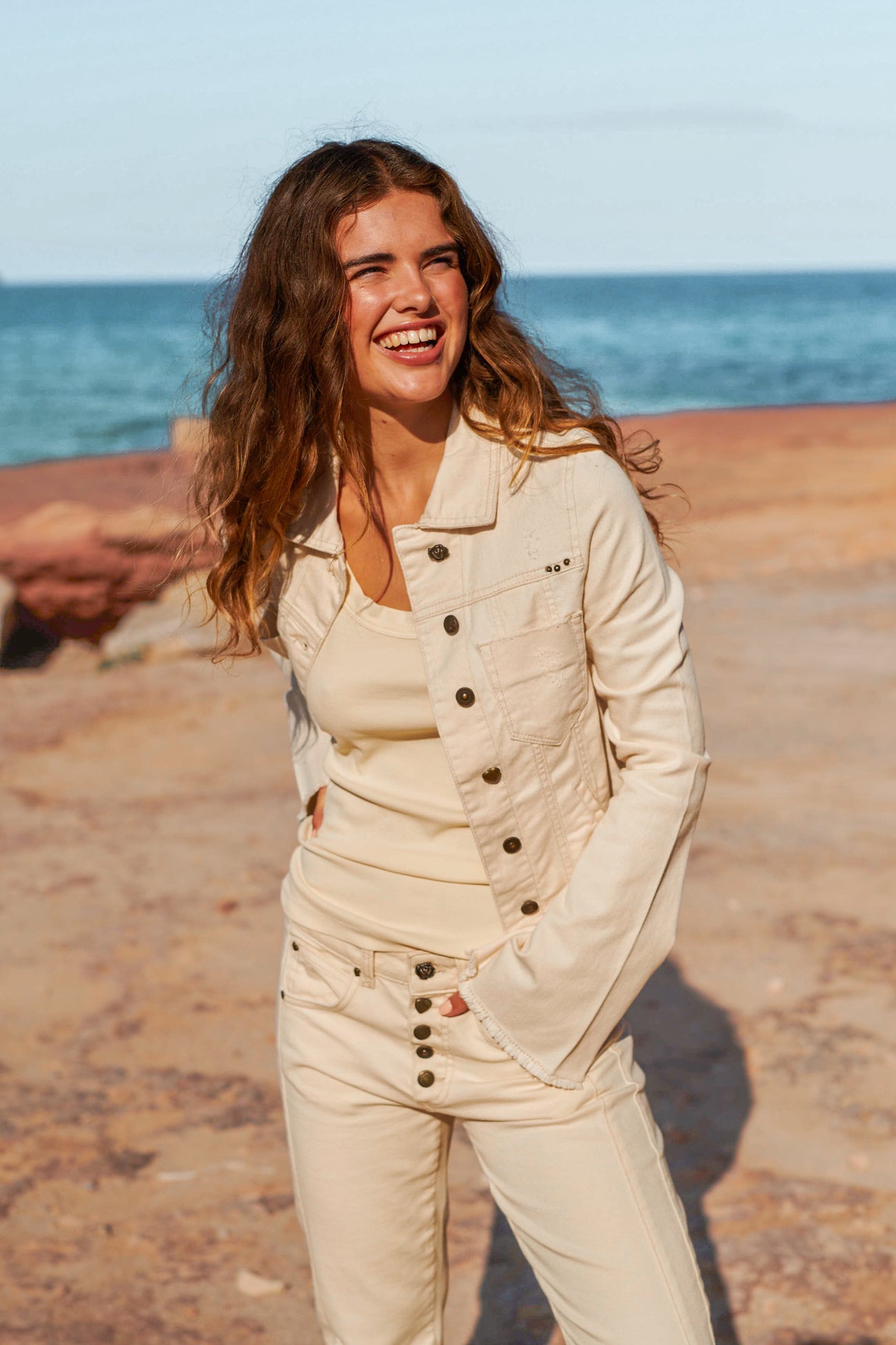 Bohemian item in cream van Isla Ibiza, Brands of Ibiza