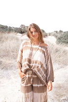Ibizamode Top Mega Maraluna Taupe with airy ombre look and feminine summer fit