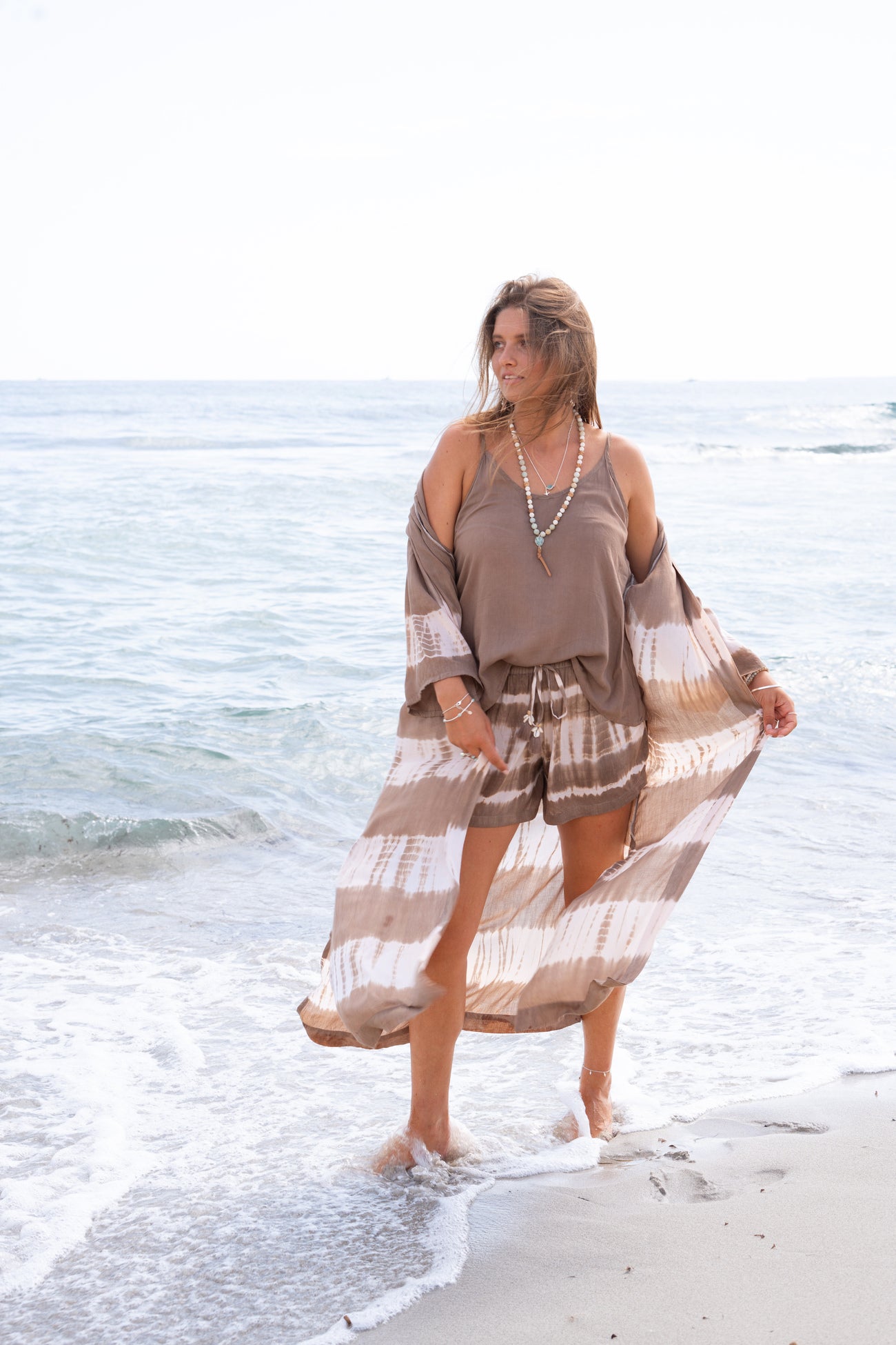 Ibizamode Kimono Gandia Maraluna Taupe with airy ombre look and relaxed beach fit