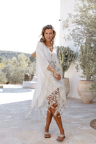 Caftan Noelia Soleria d'Ibizamode, blanc, avec des franges et une coupe ample en viscose
