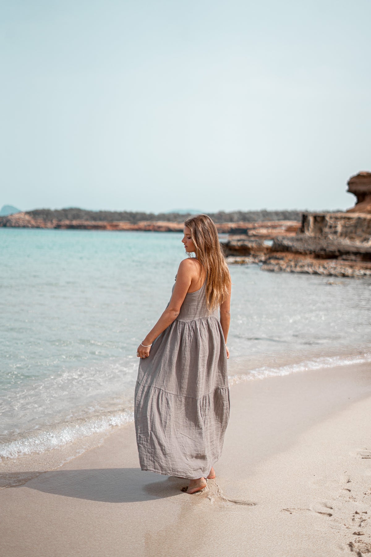 Bohemian jurk in taupe van ibzmode, Brands of Ibiza