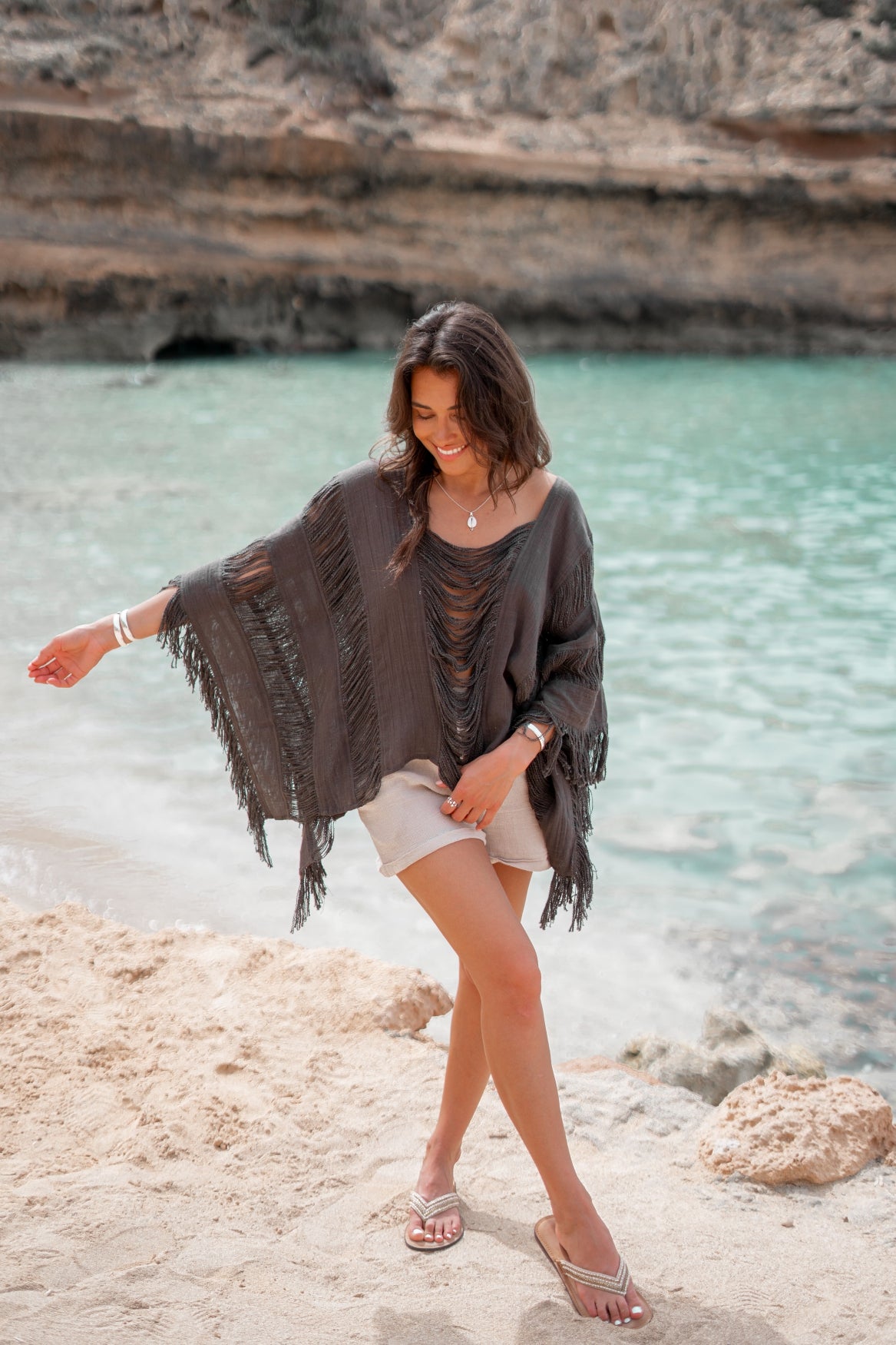 Bohemian top in dark antraciet van ibzmode, Brands of Ibiza
