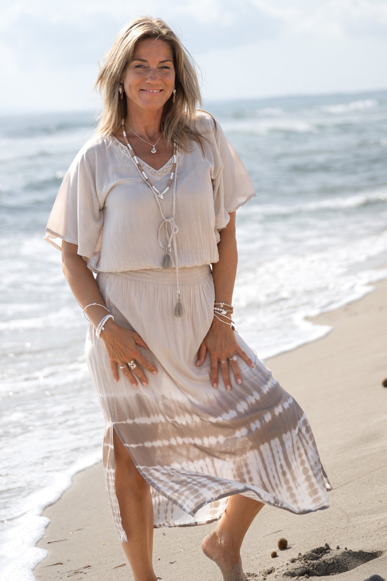 Ibizamode Dress Jen Aurelia Ivory with airy ombre look and feminine summer fit