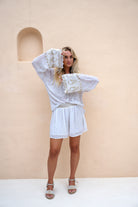 Short Tavio Lunara blanc d'Ibzmode, avec de subtils reflets