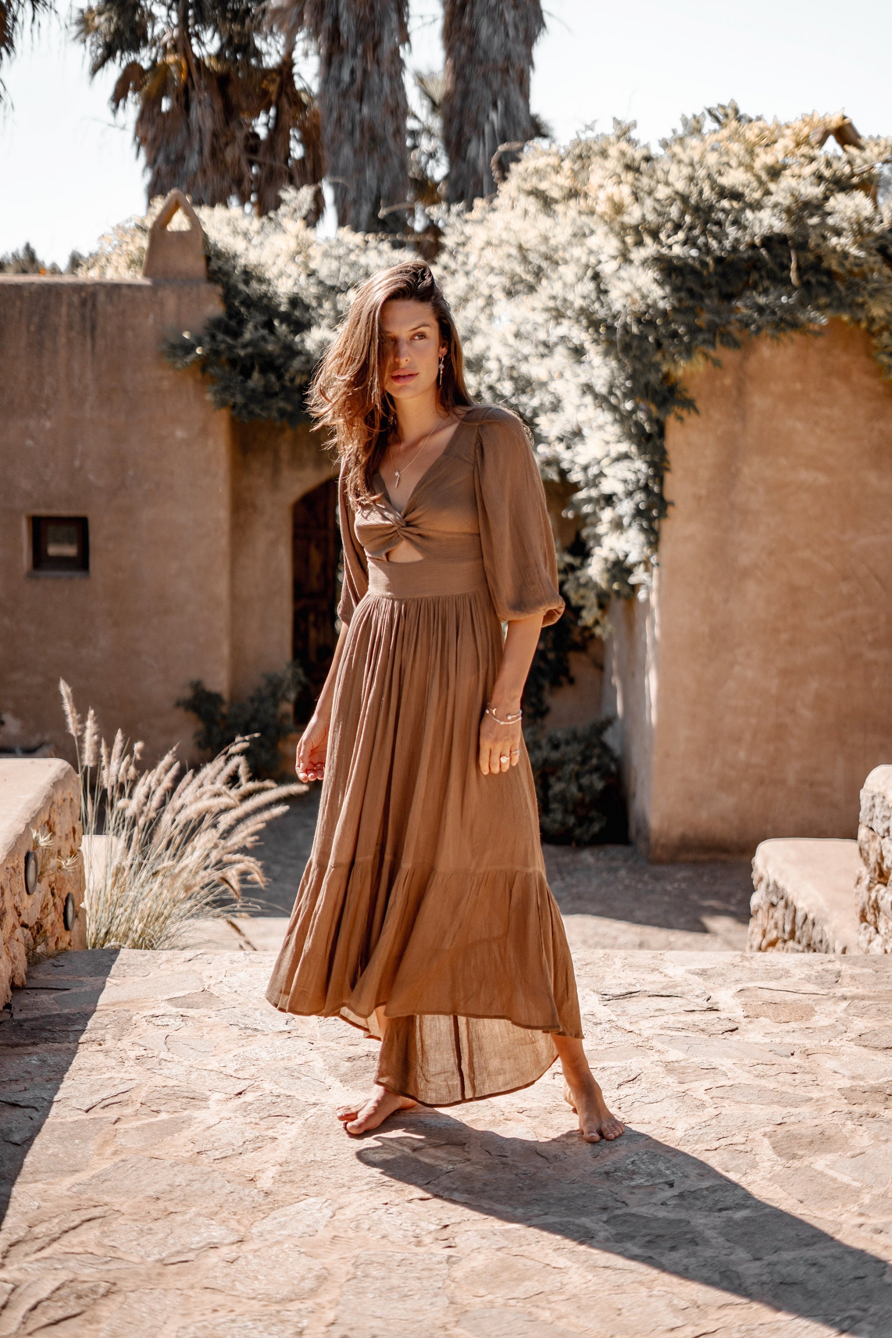 Bohemian jurk in taupe van ibzmode, Brands of Ibiza