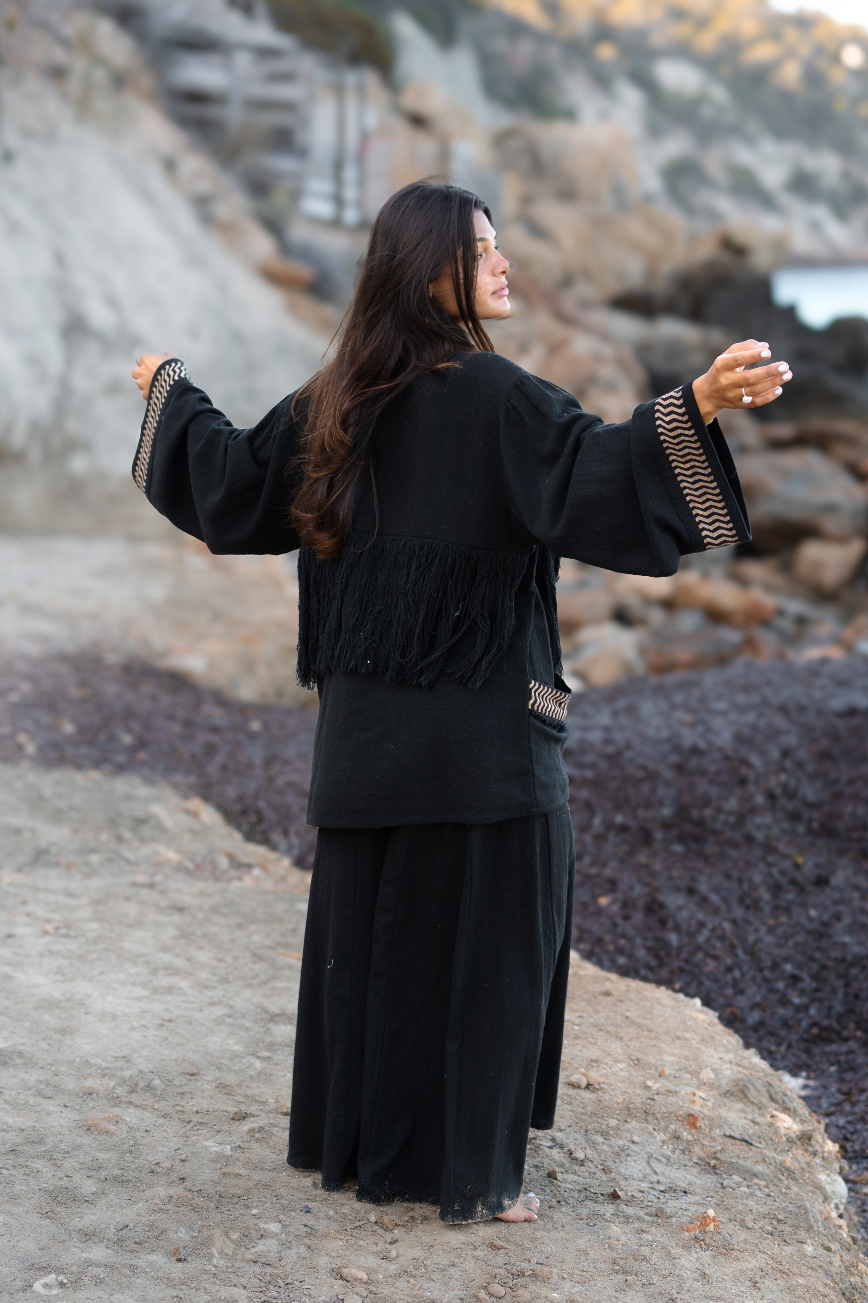 Bohemian kimono in black van ibzmode, Brands of Ibiza