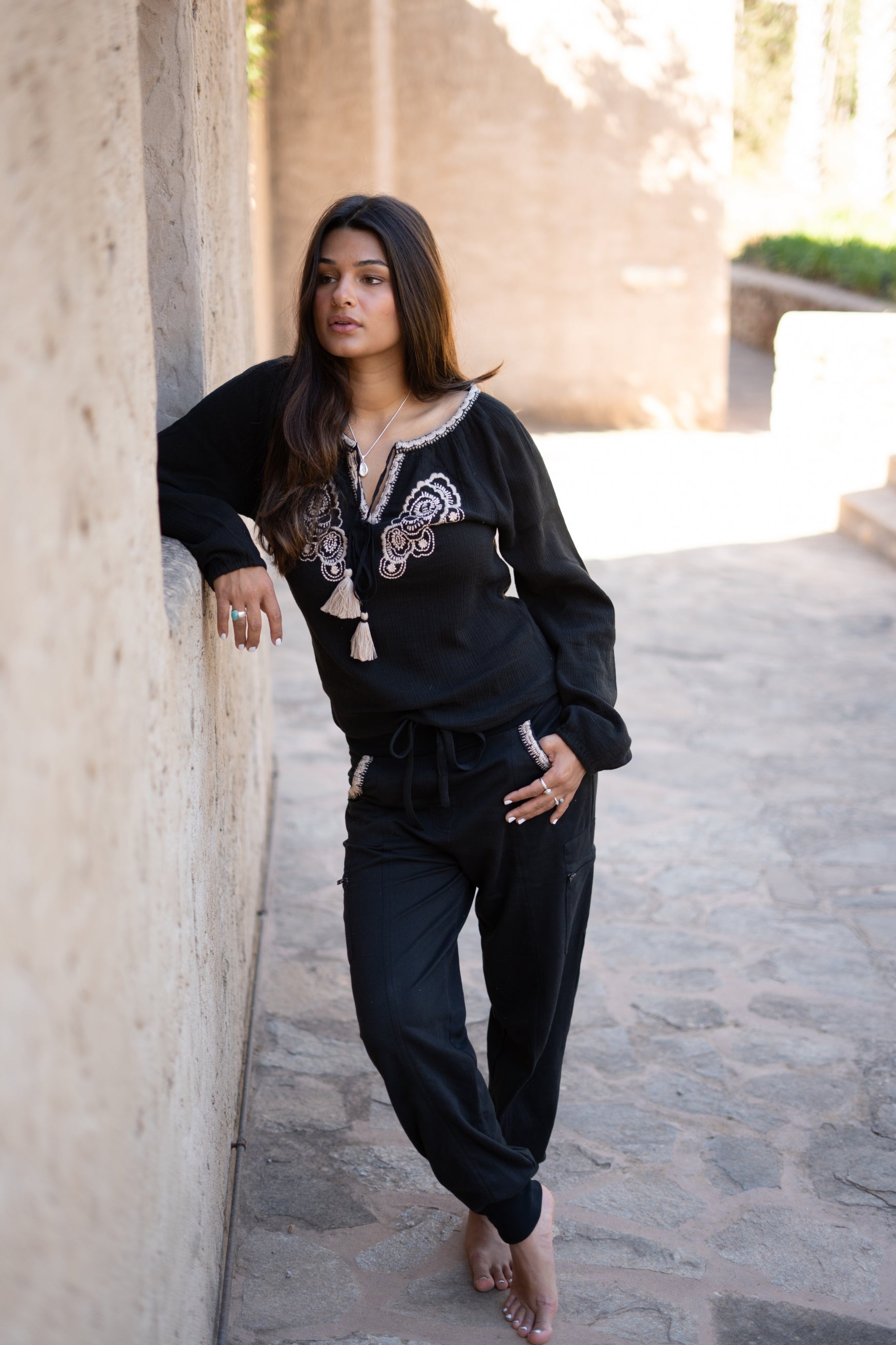 Bohemian blouse in black van ibzmode, Brands of Ibiza
