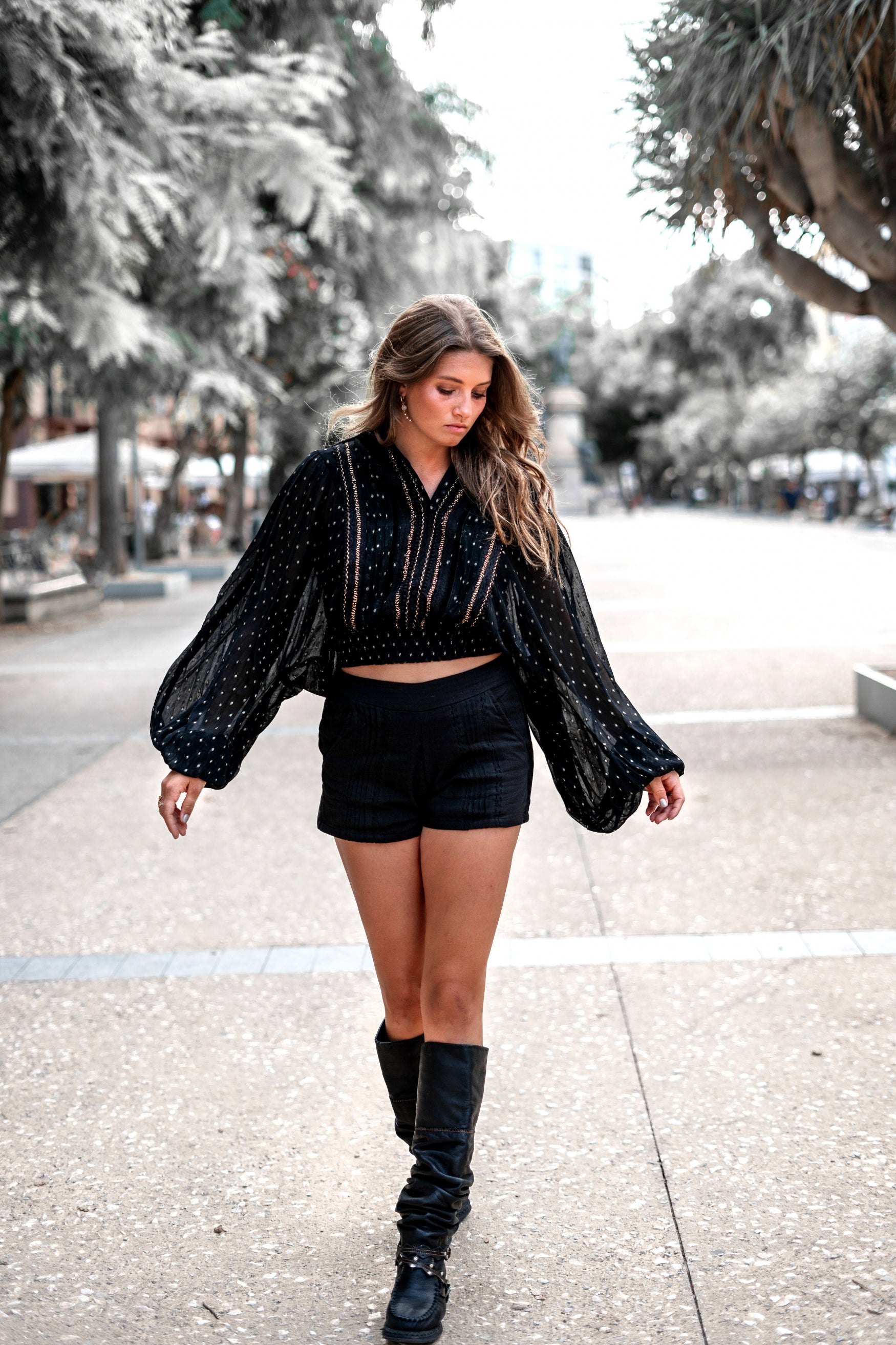 Bohemian blouse in black van ibzmode, Brands of Ibiza