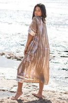 Vêtement bohème en tie-dye taupe de la marque ibzmode, Brands of Ibiza