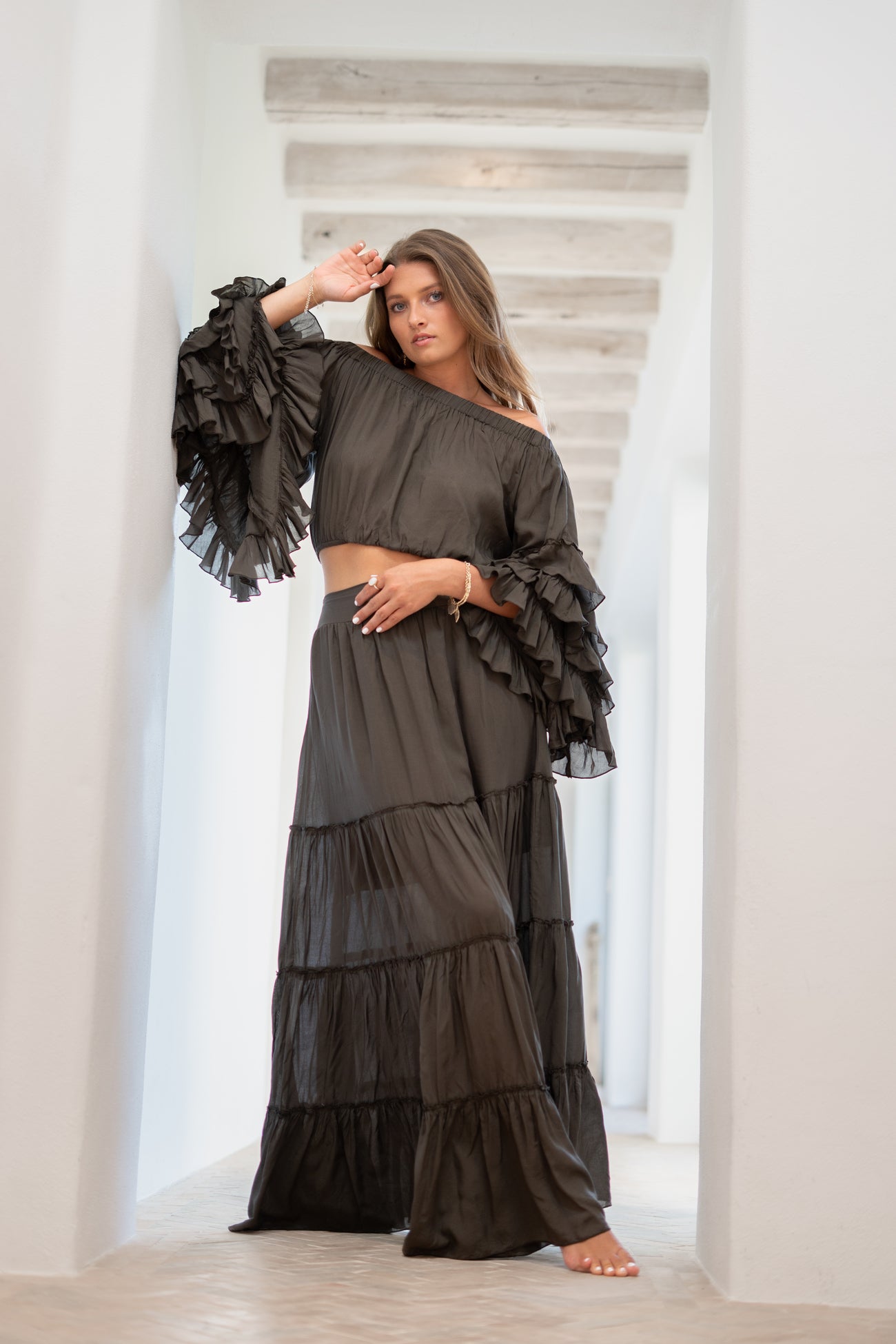 Bohemian rok in dark taupe van ibzmode, Brands of Ibiza