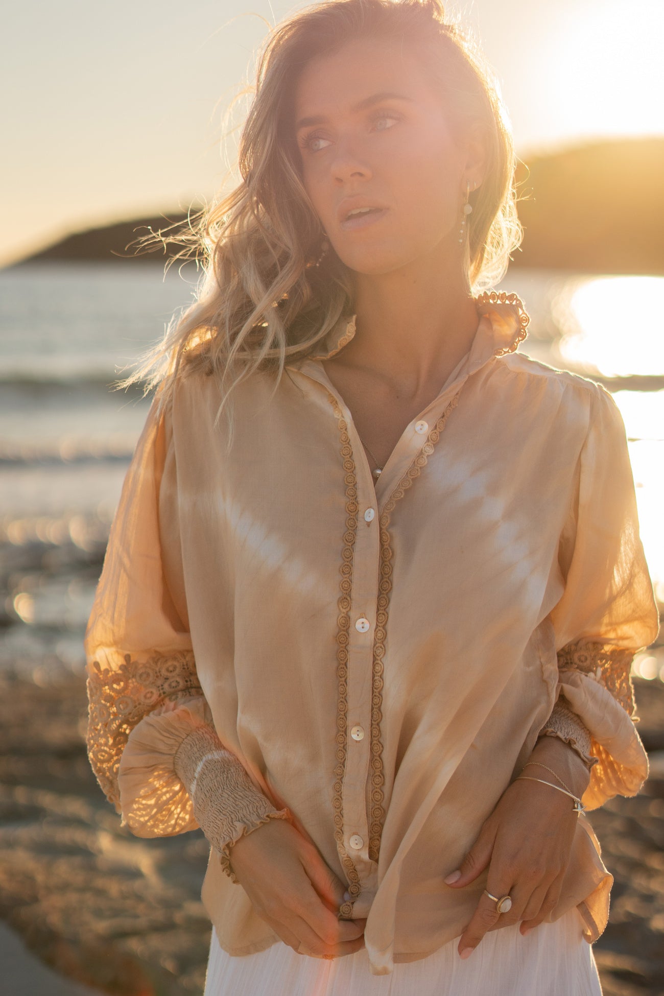 Bohemian blouse in powder van ibzmode, Brands of Ibiza