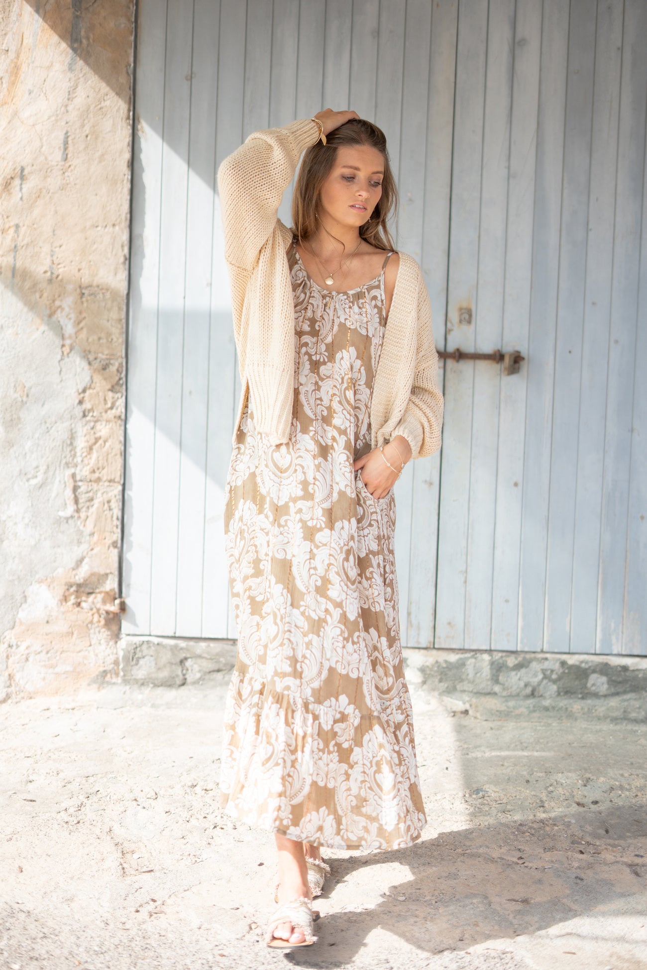 Bohemian jurk in taupe van ibzmode, Brands of Ibiza