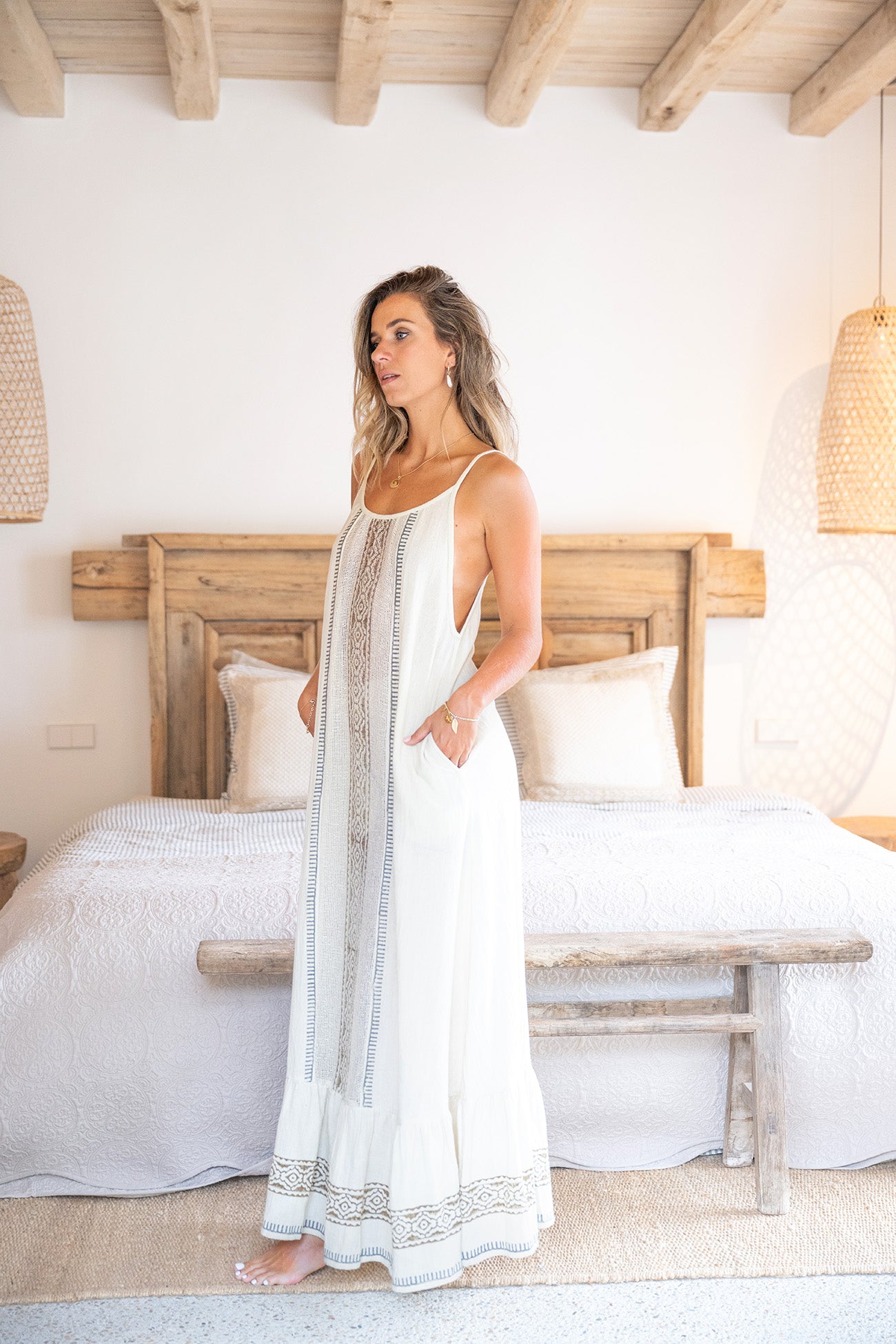 Bohemian jurk in ecru van ibzmode, Brands of Ibiza