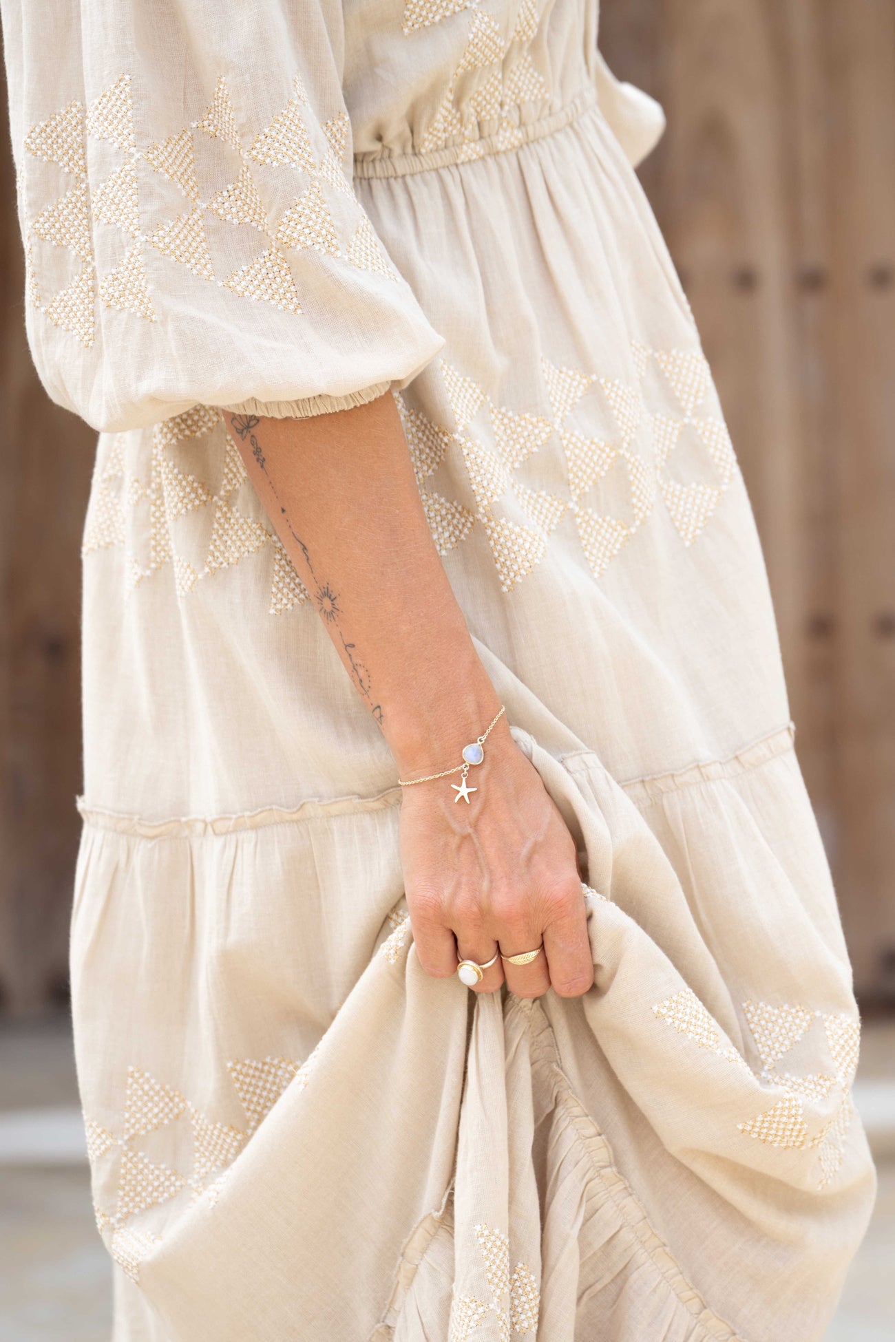 Bohemian jurk in sand van ibzmode, Brands of Ibiza