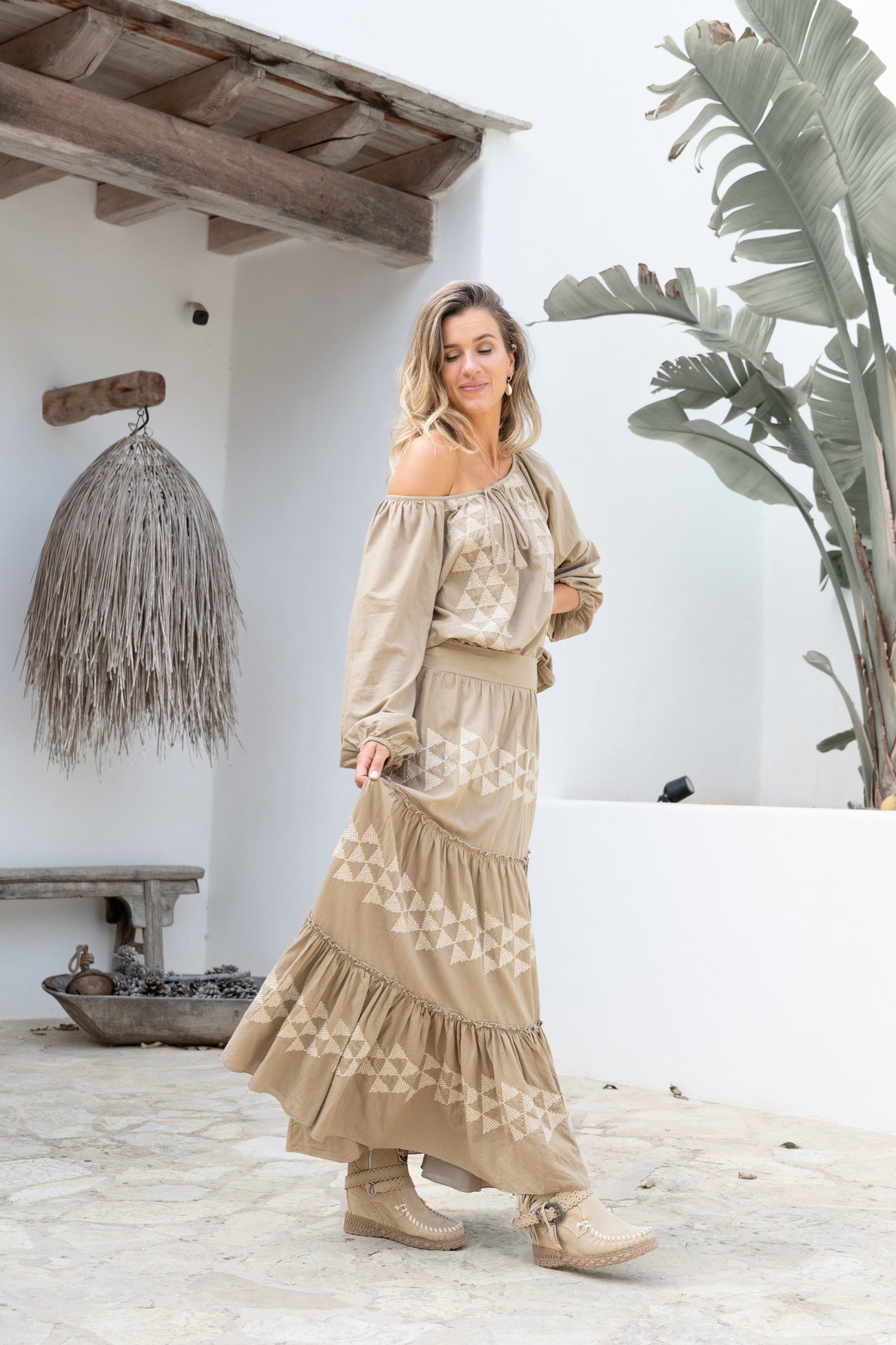 Bohemian blouse in taupe van ibzmode, Brands of Ibiza