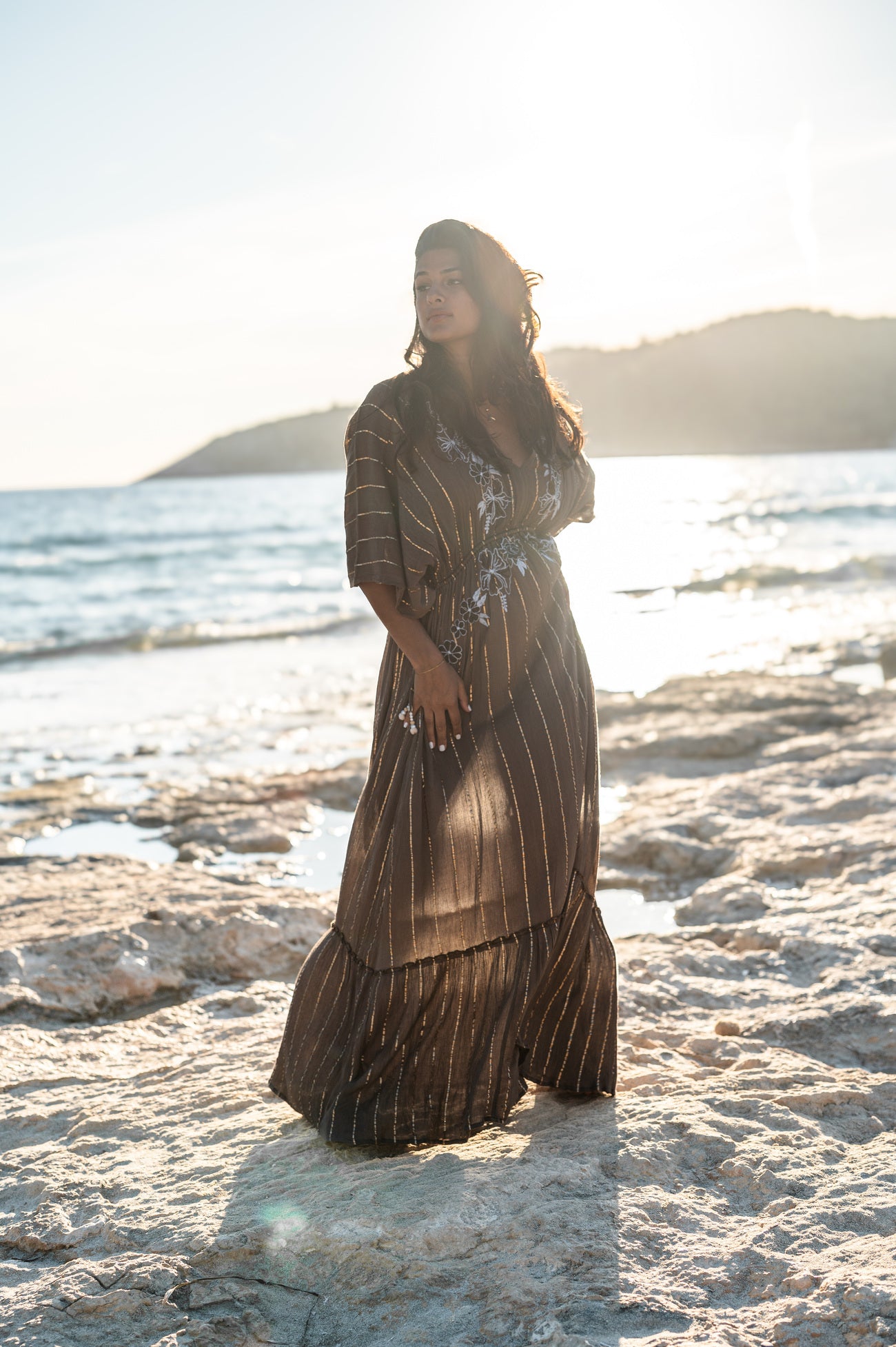 Bohemian jurk in taupe van ibzmode, Brands of Ibiza