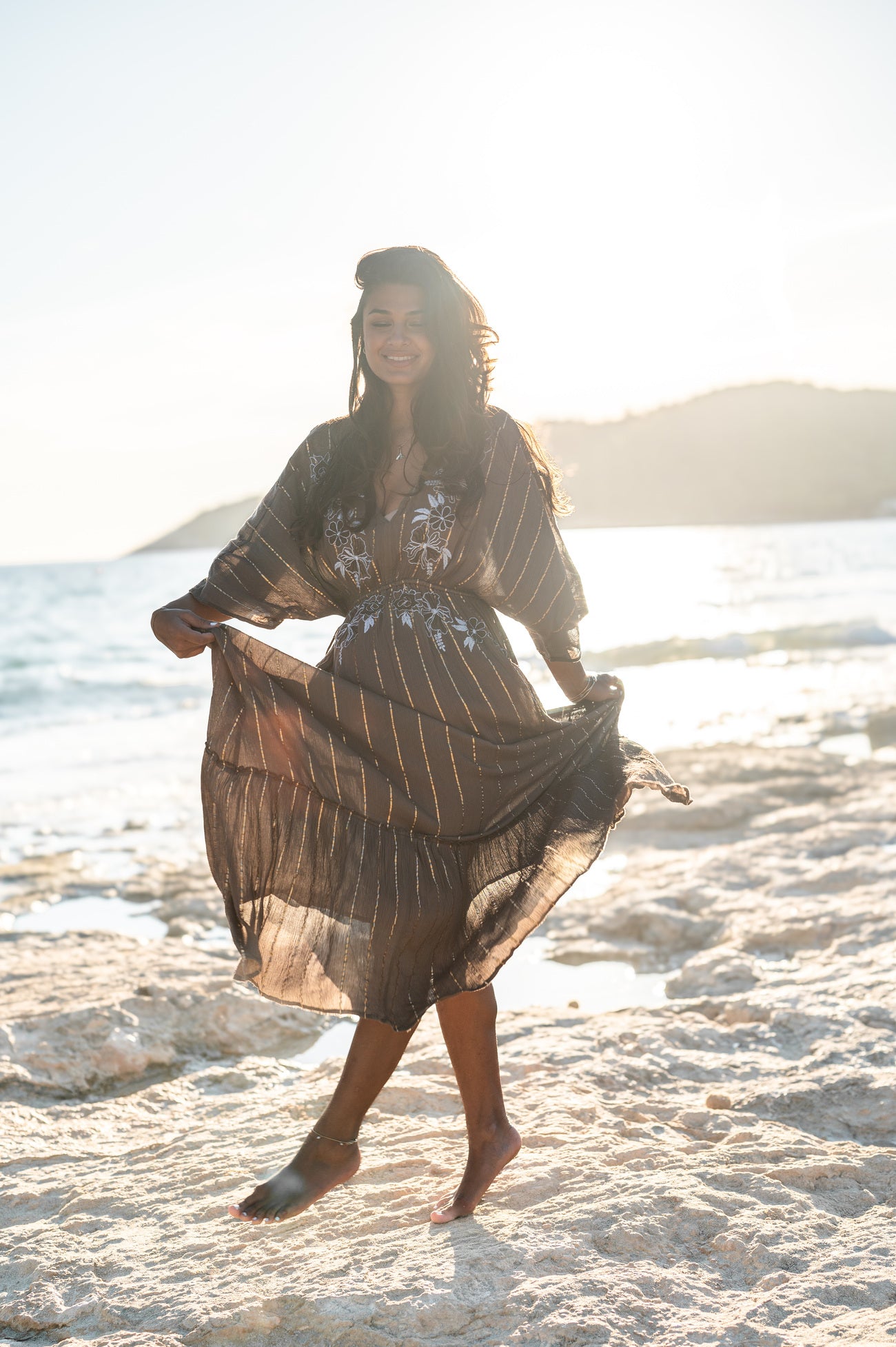 Bohemian jurk in taupe van ibzmode, Brands of Ibiza