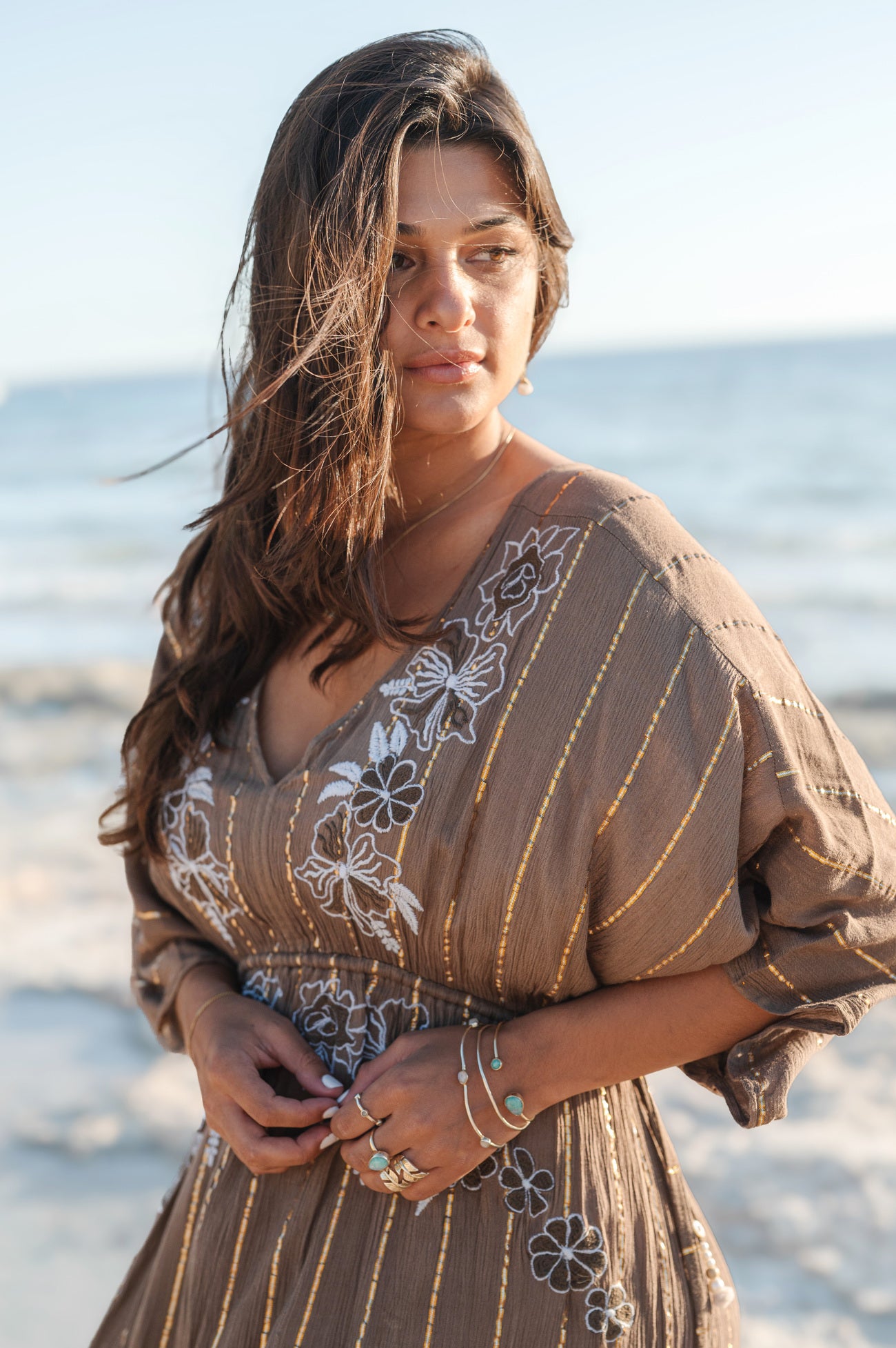 Bohemian jurk in taupe van ibzmode, Brands of Ibiza