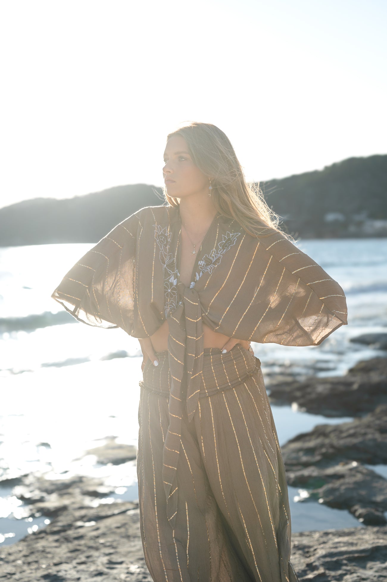 Bohemian kimono in taupe van ibzmode, Brands of Ibiza