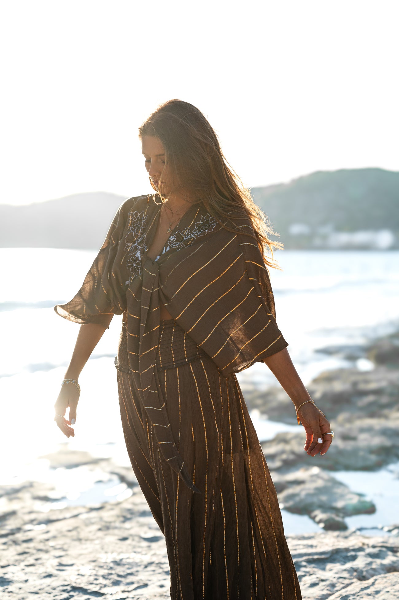 Bohemian kimono in taupe van ibzmode, Brands of Ibiza