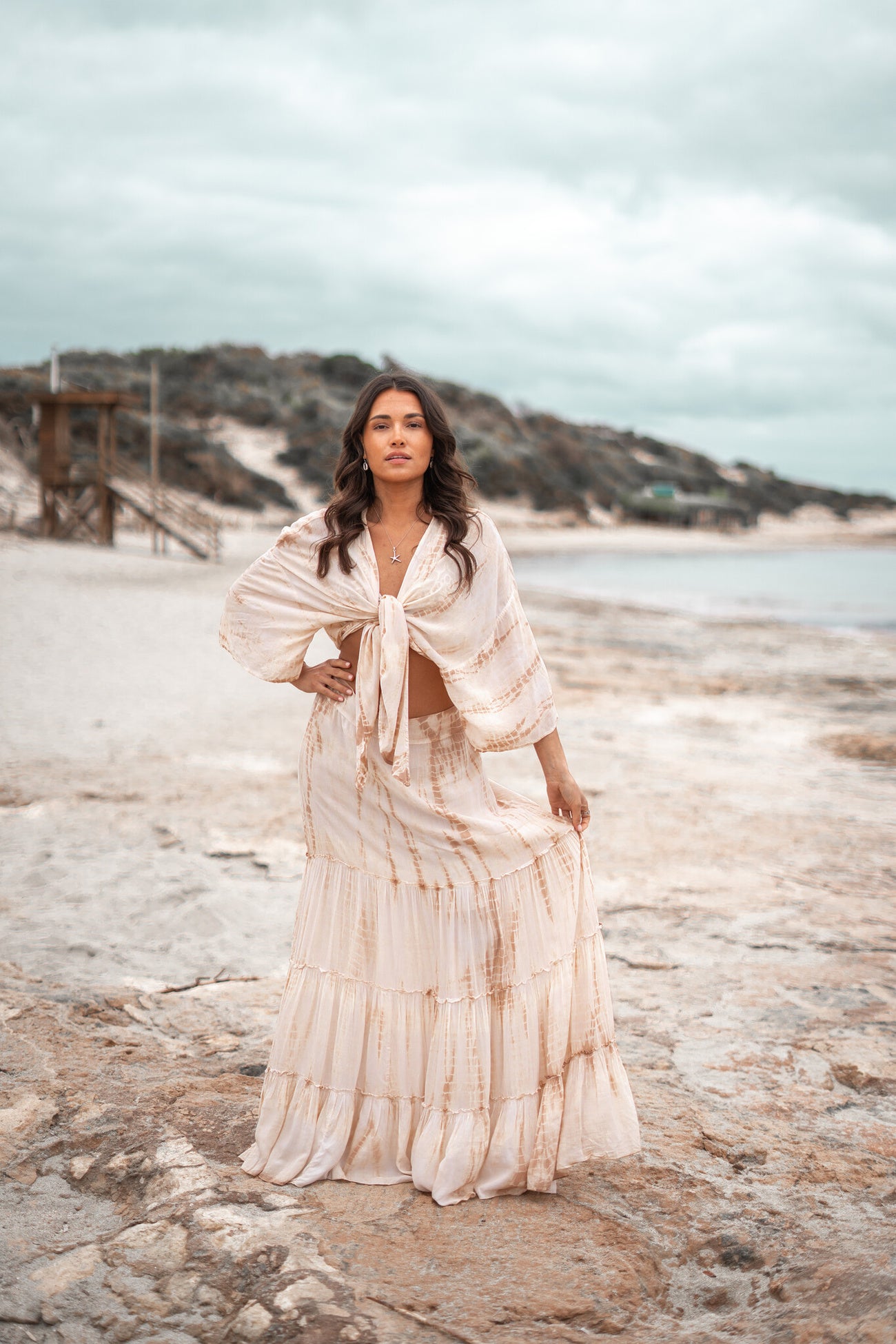 Bohemian kimono in tie dye taupe van ibzmode, Brands of Ibiza